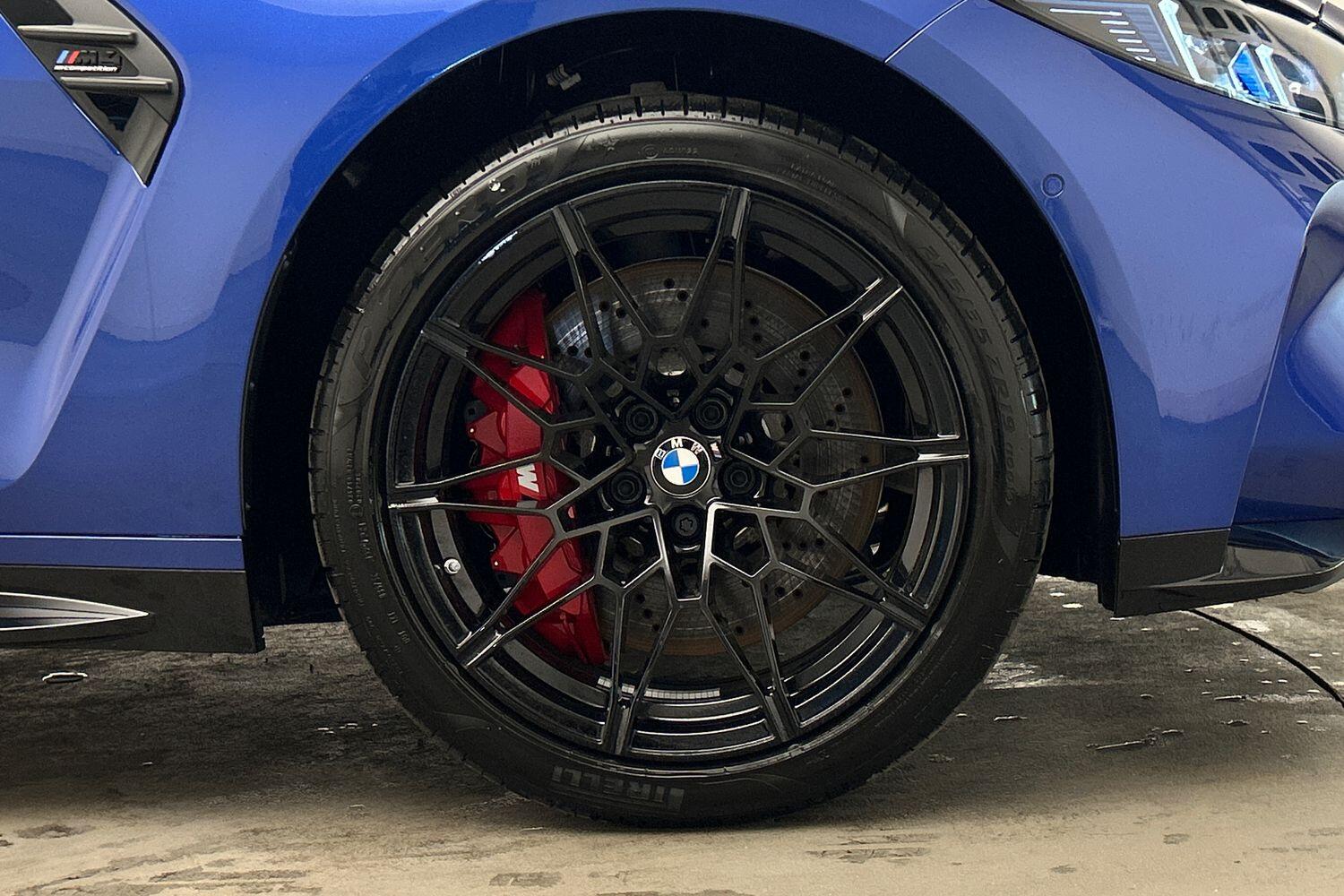 BMW M4 view 14