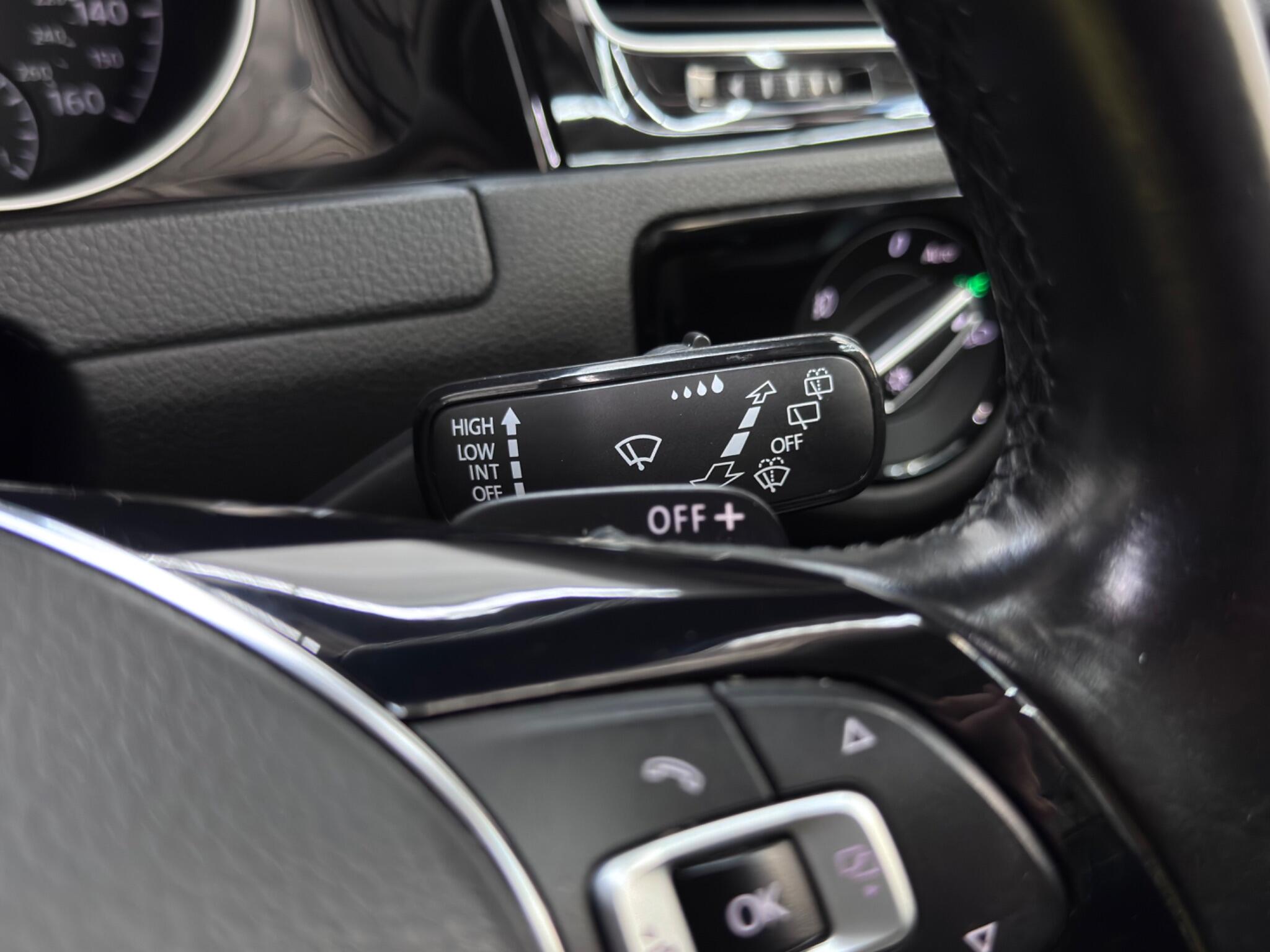 Volkswagen Golf view 29