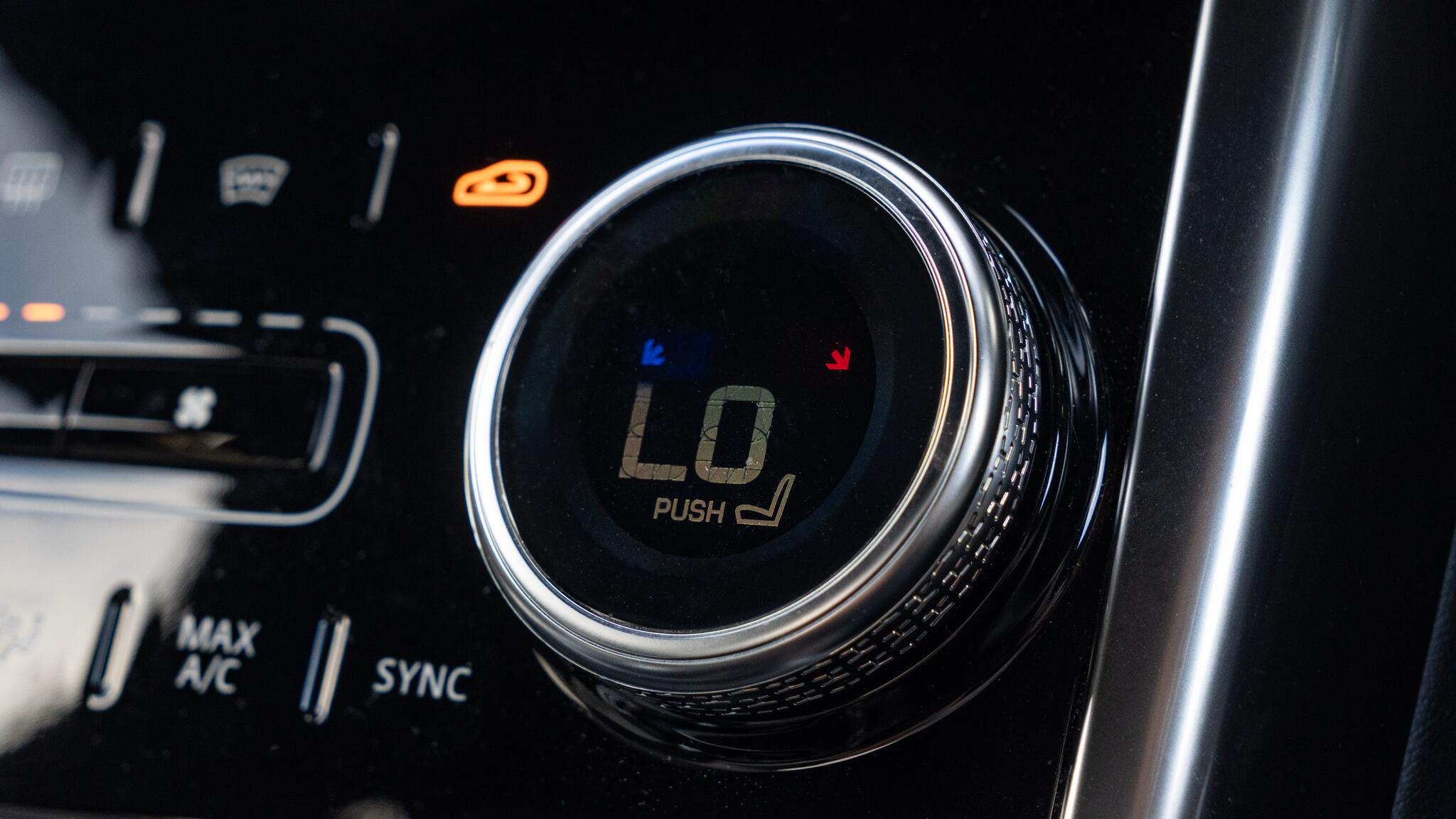 Jaguar Xe view 54