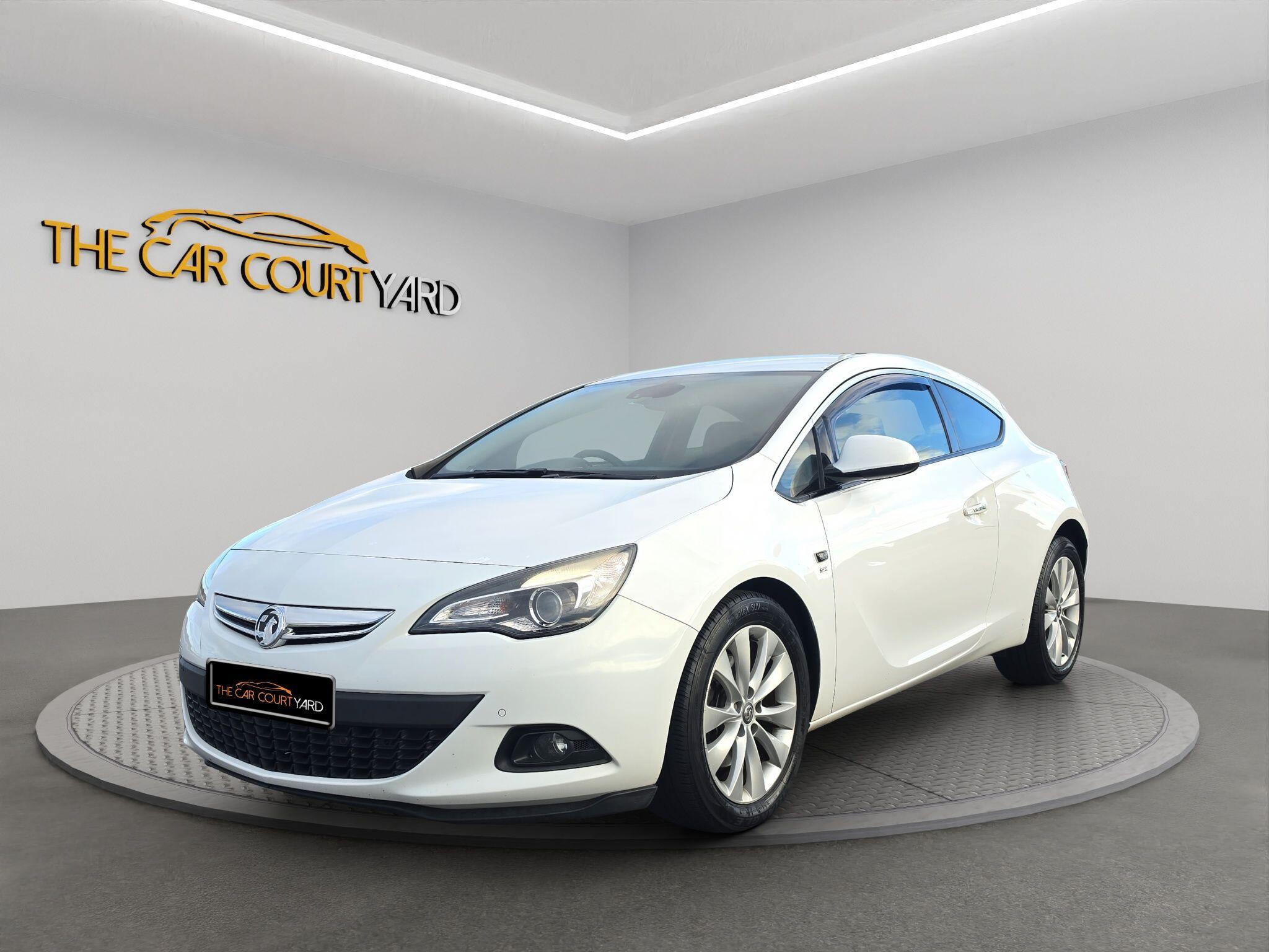 Vauxhall Astra GTC view 3