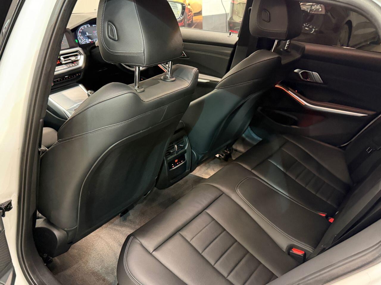 BMW 3 Series view 46