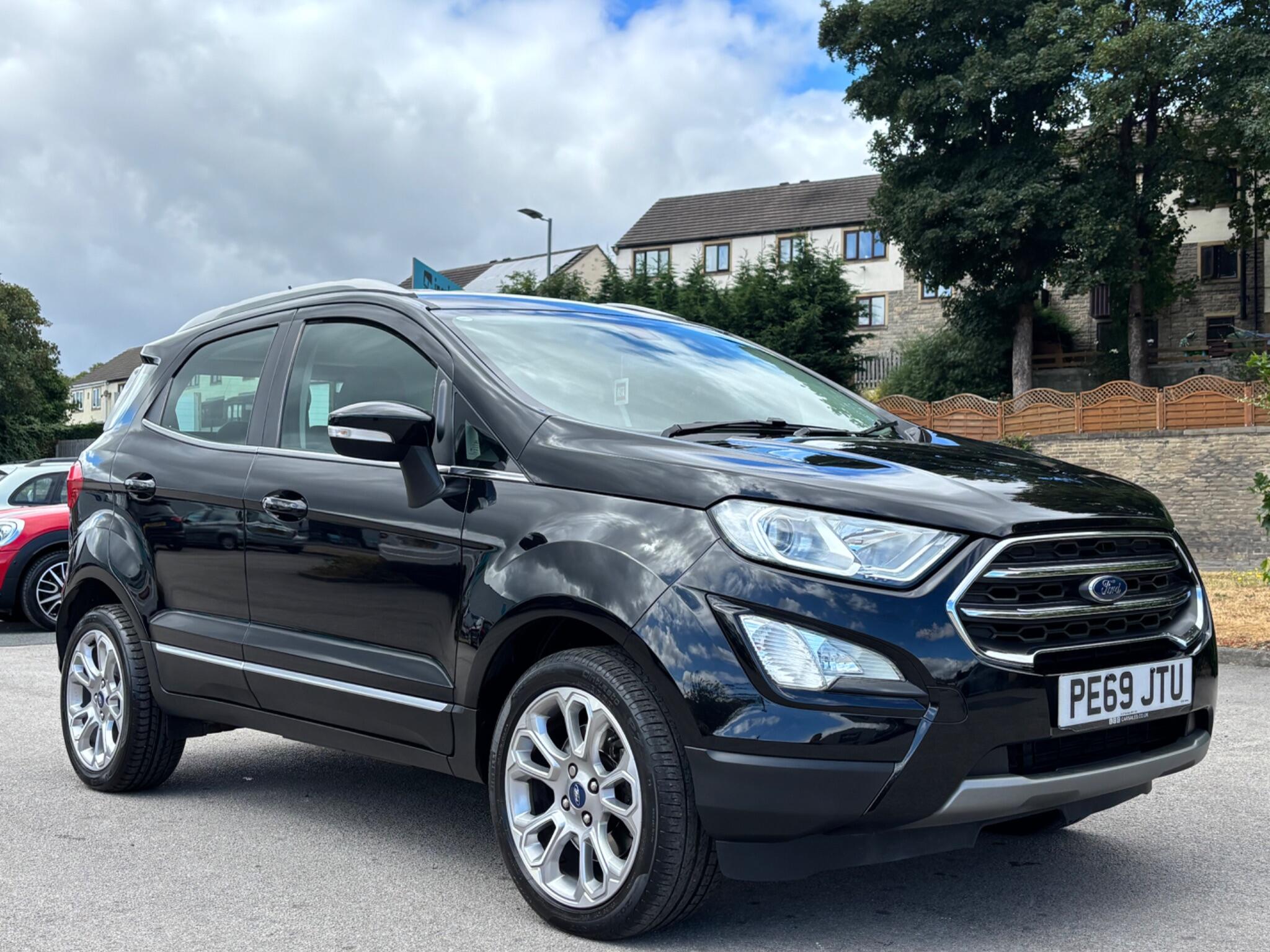 Ford Ecosport view 3