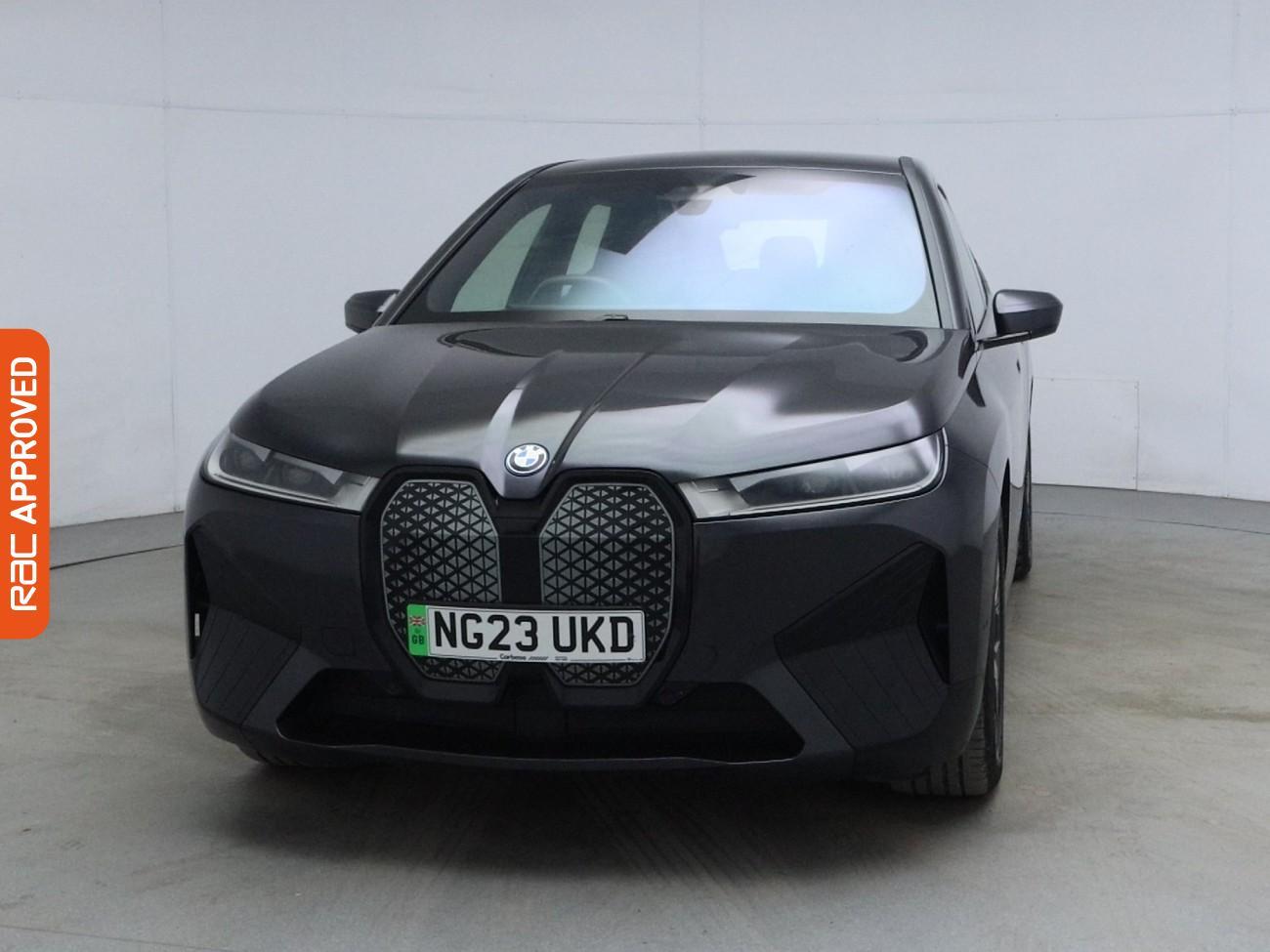 BMW Ix view 8
