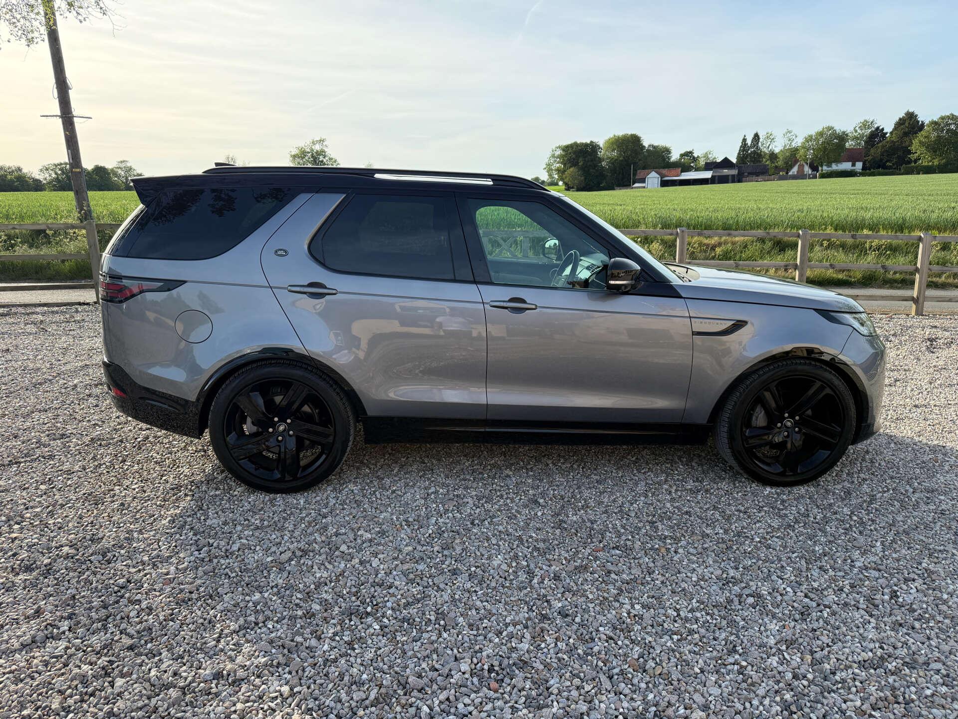 Land Rover Discovery view 6