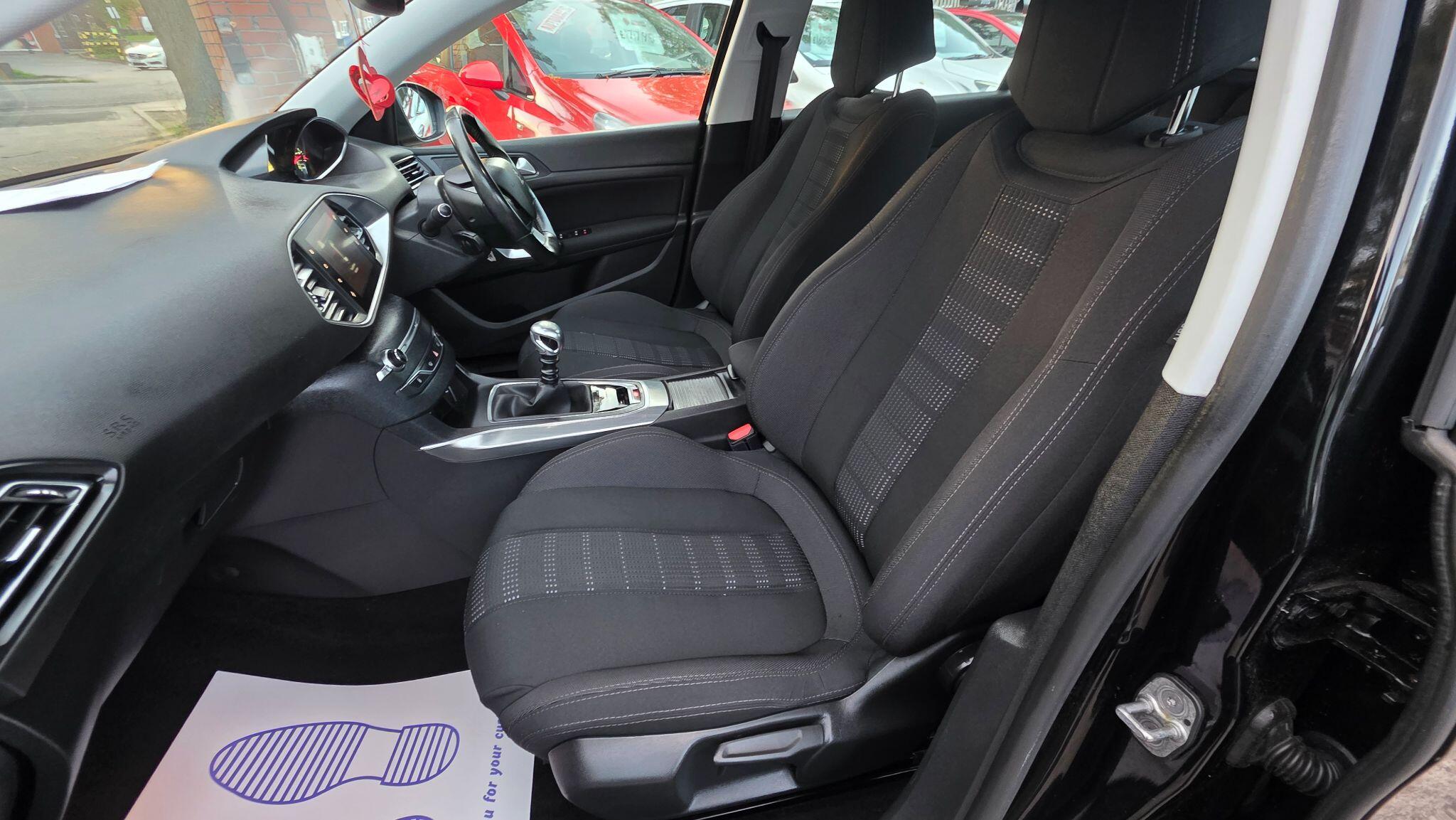 Peugeot 308 view 24