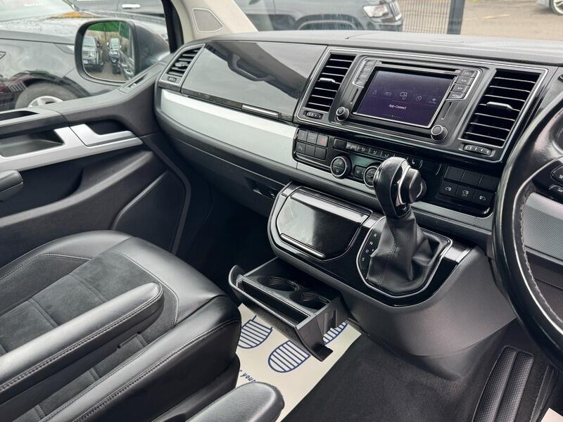 2018 Volkswagen Caravelle image 32