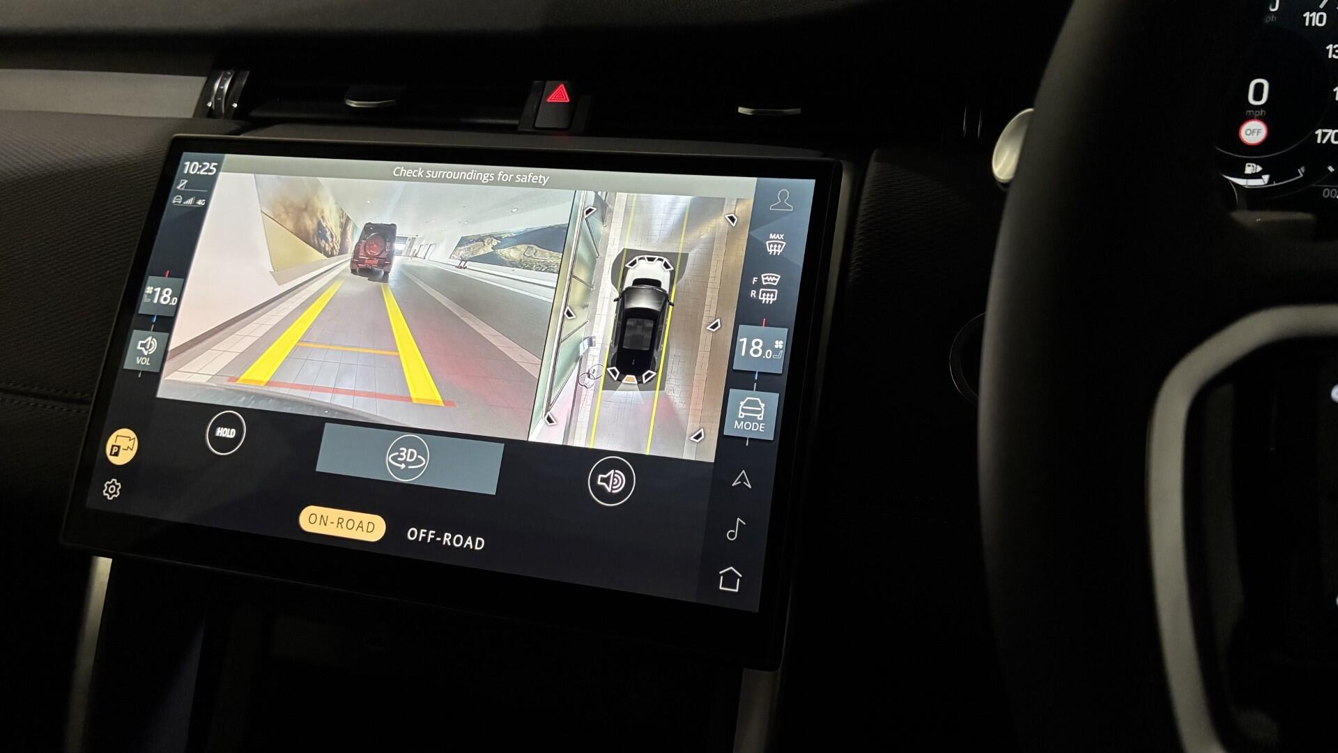 Land Rover Discovery Sport view 11