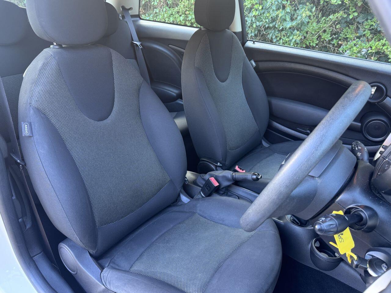 MINI Hatch view 4