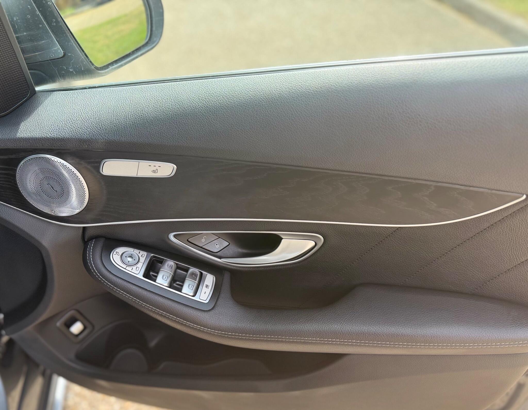 Mercedes-Benz C Class view 22