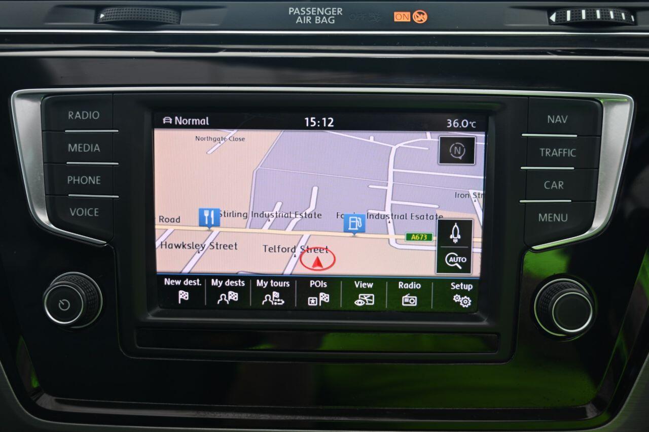 Volkswagen Touran view 28