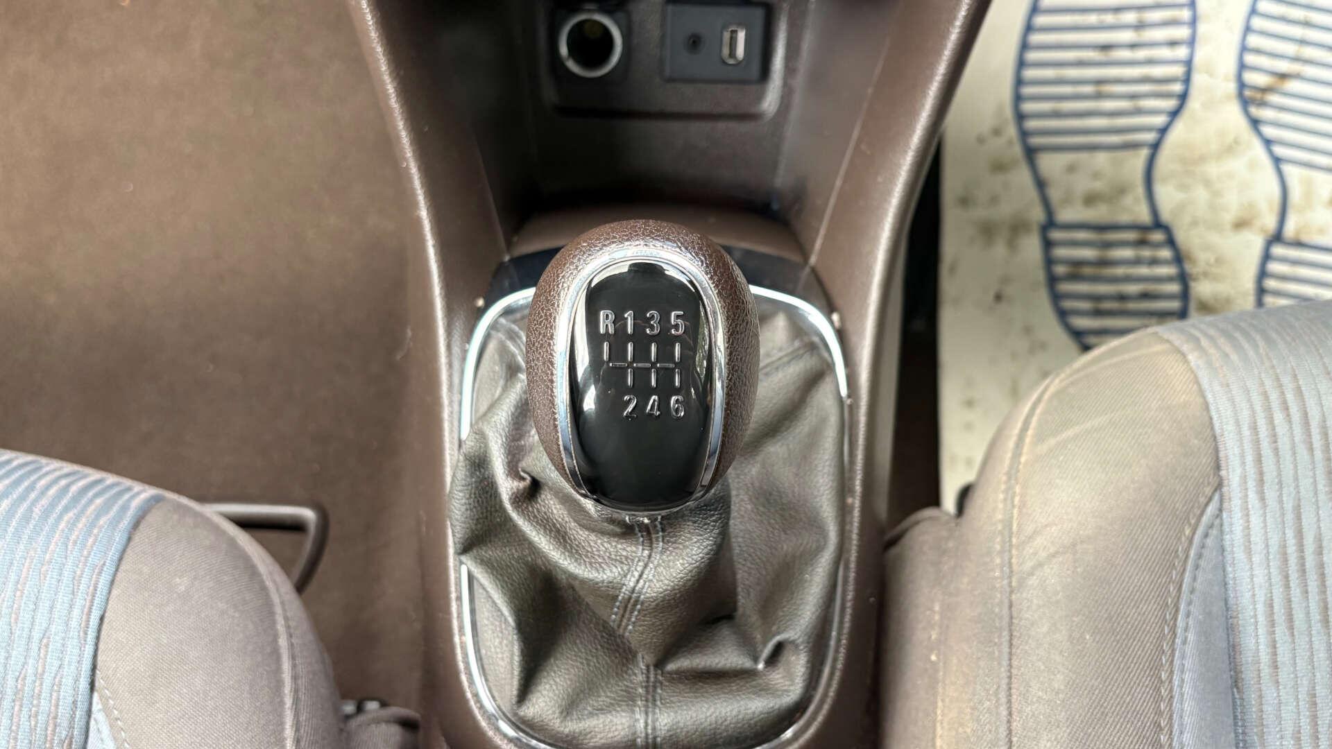 Vauxhall Mokka view 31