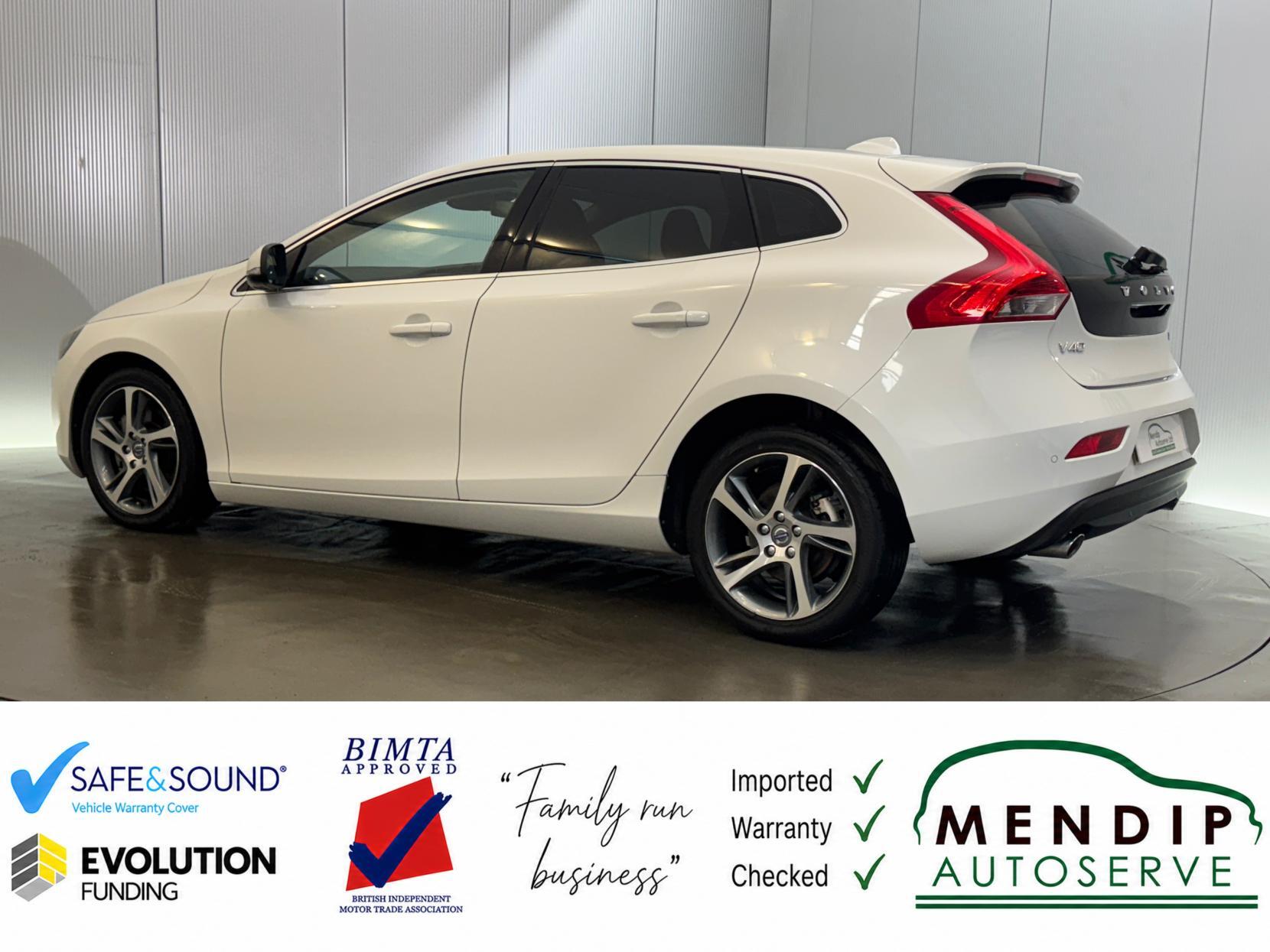 Volvo V40 view 13