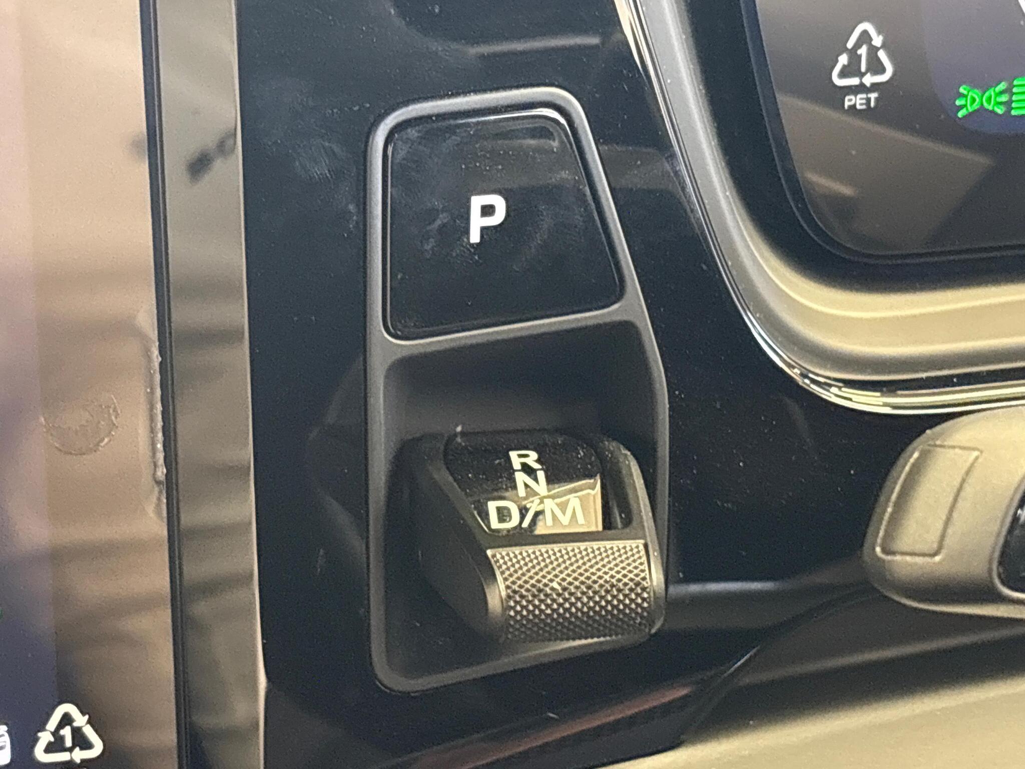 Porsche Cayenne view 12