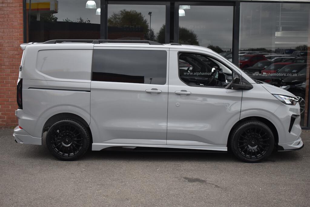 Ford Transit Custom view 14