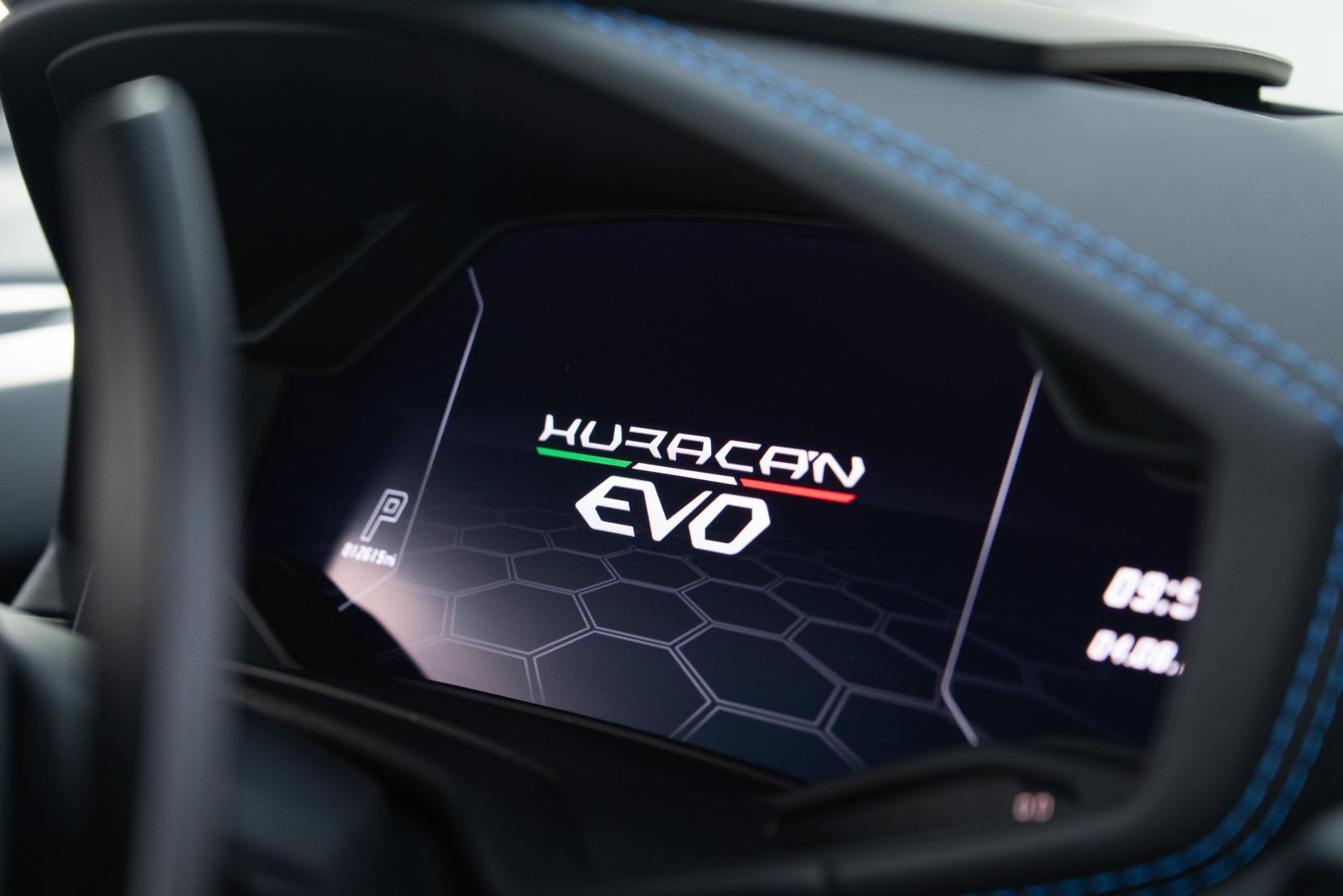 Lamborghini Huracan view 18