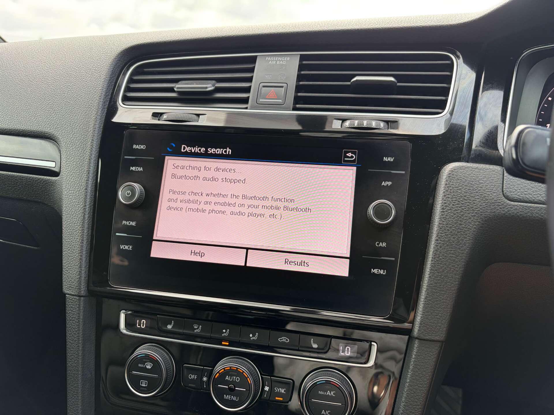 Volkswagen Golf view 52