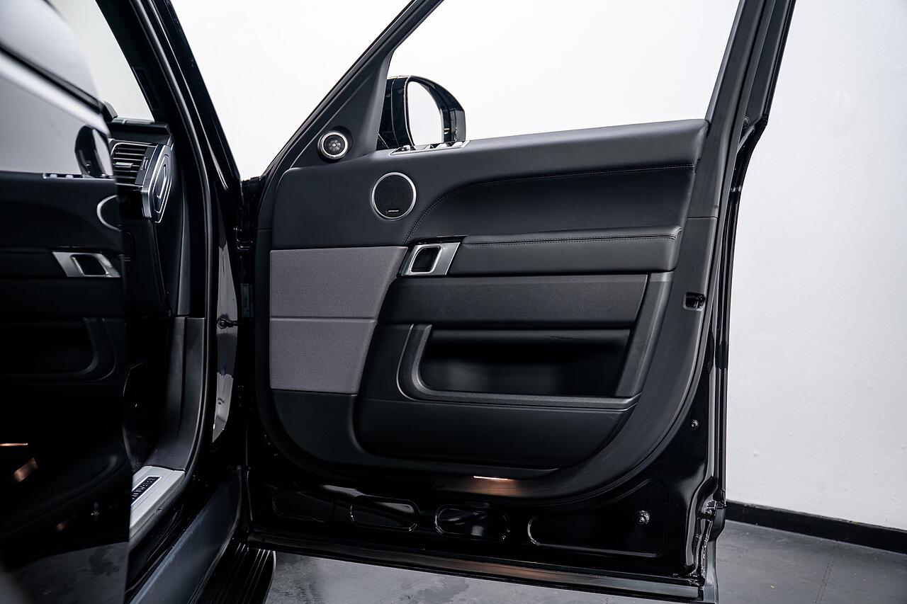 Land Rover Range Rover Sport view 14