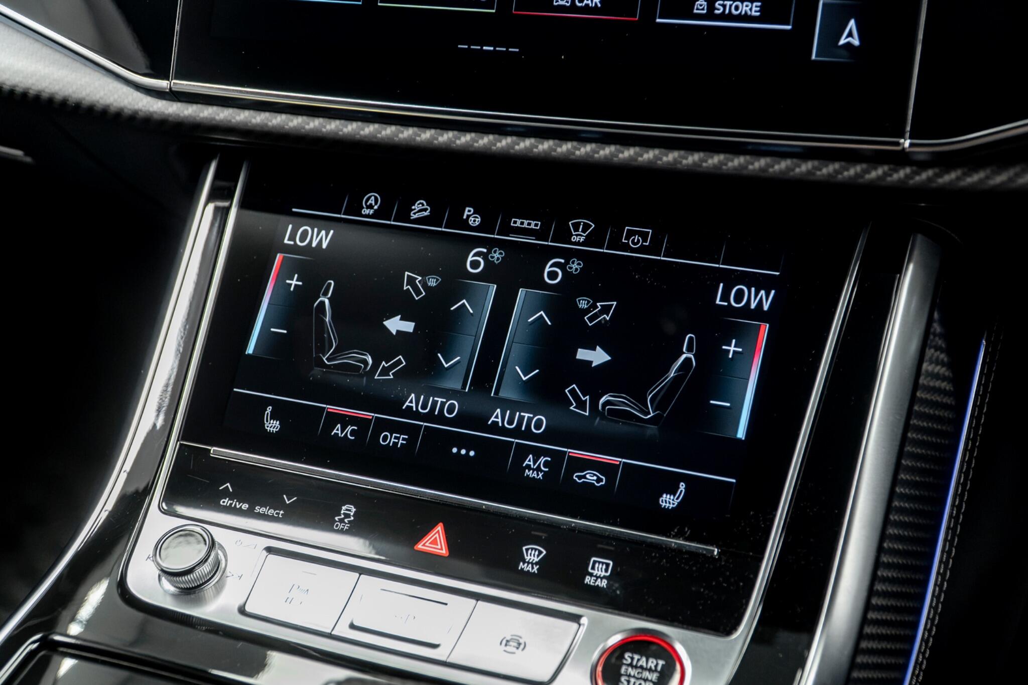 Audi SQ8 view 29