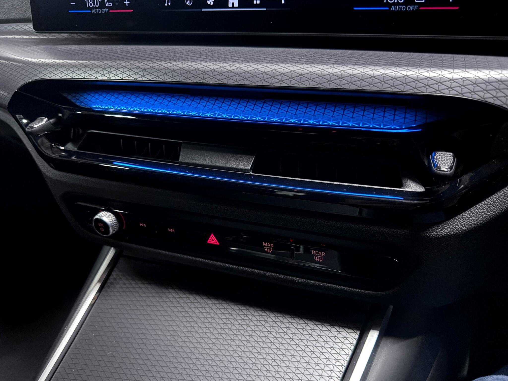 BMW 3 Series view 36