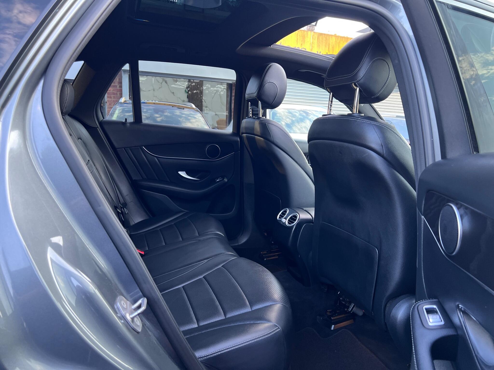 Mercedes-Benz GLC view 33