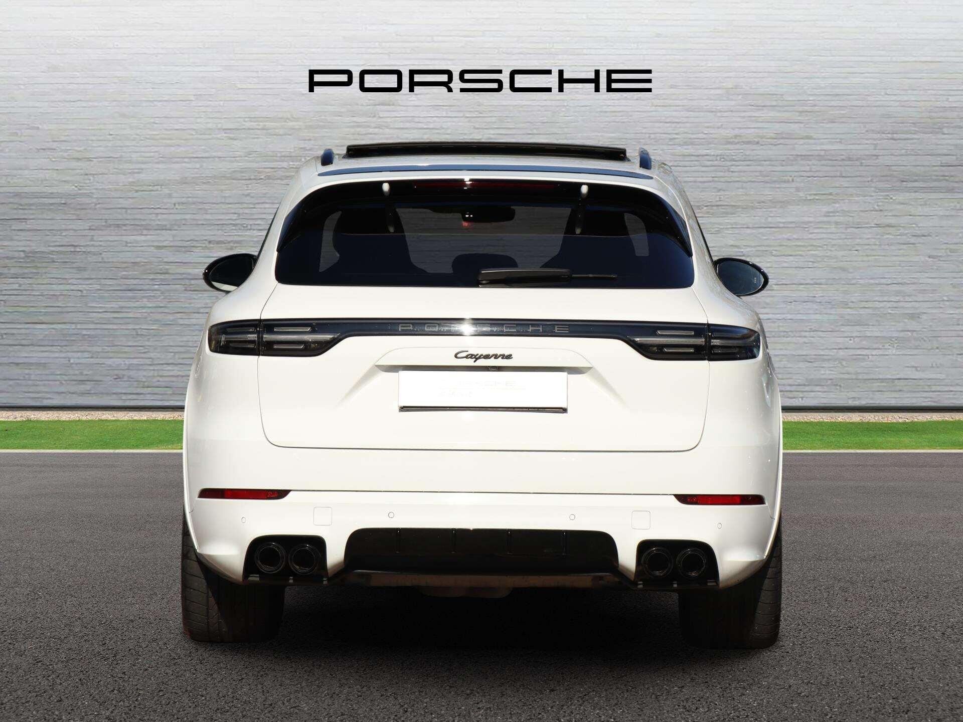 Porsche Cayenne view 6