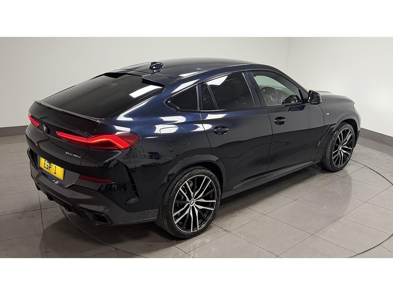 BMW X6 view 13