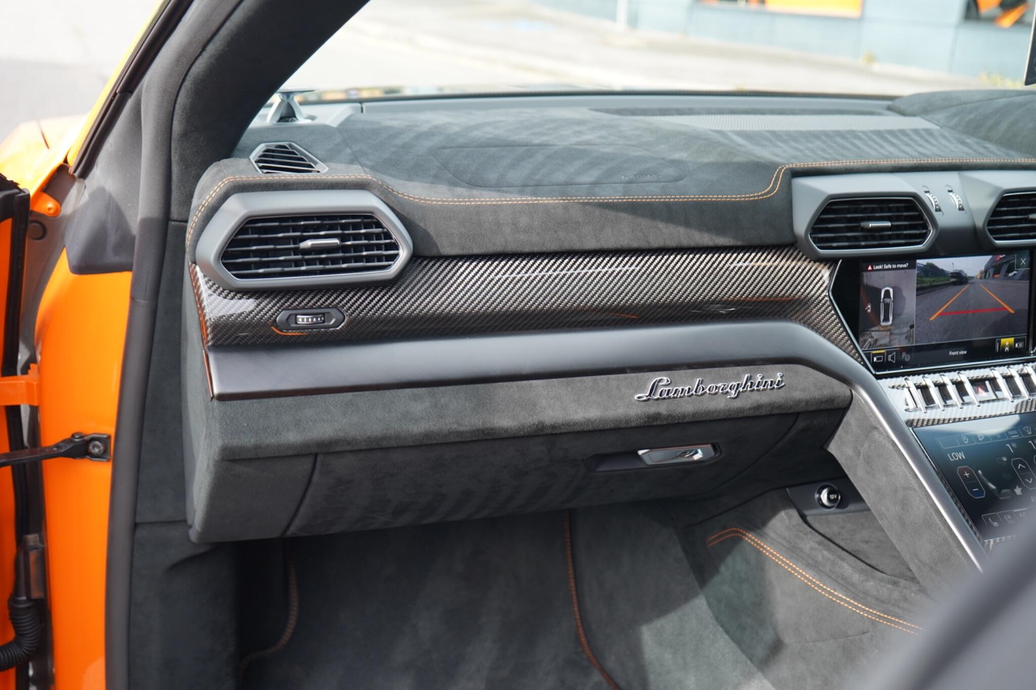 Lamborghini Urus view 26