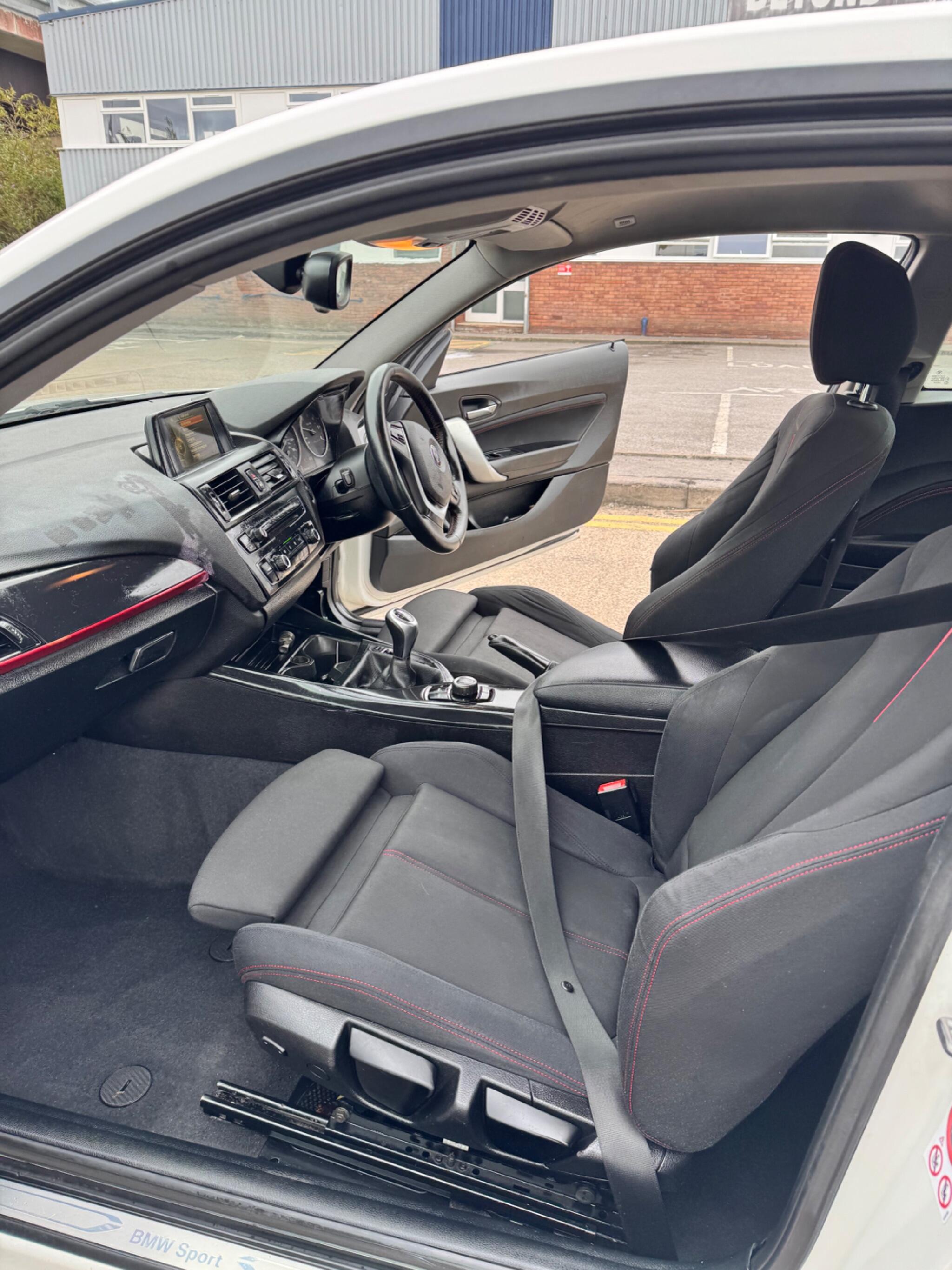 BMW 2 Series view 44