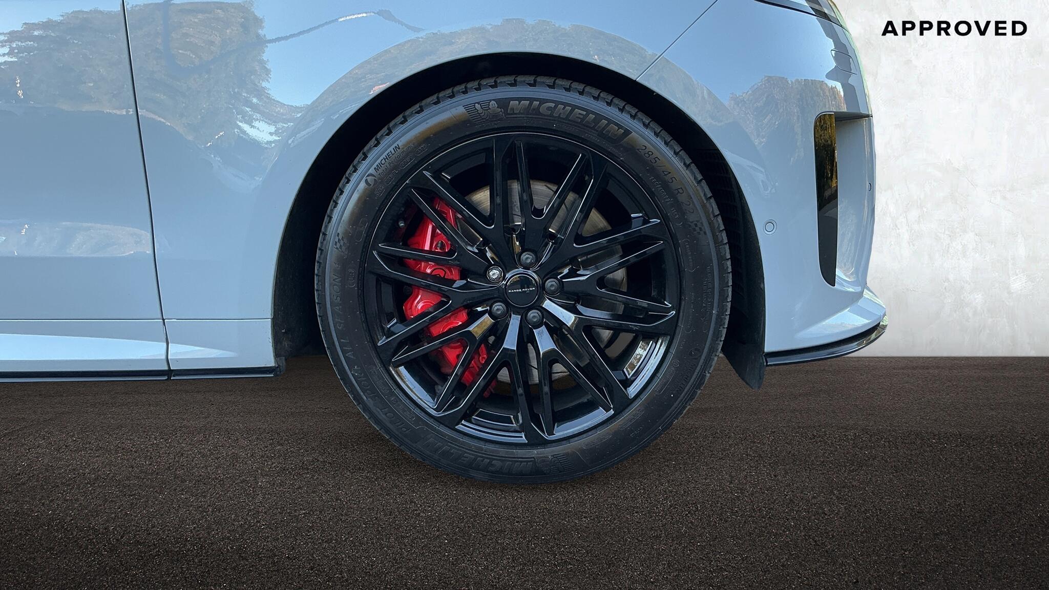 Land Rover Range Rover Sport view 8