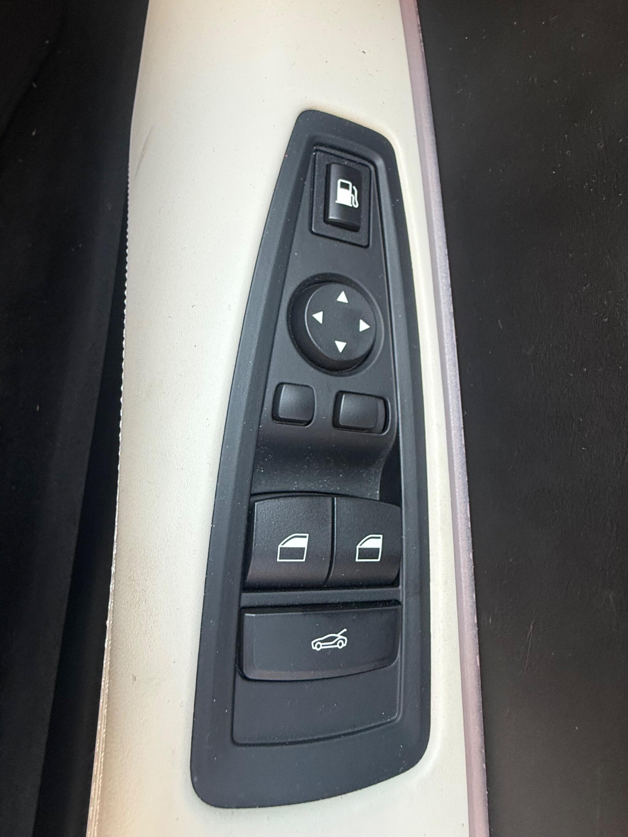 BMW I8 view 14