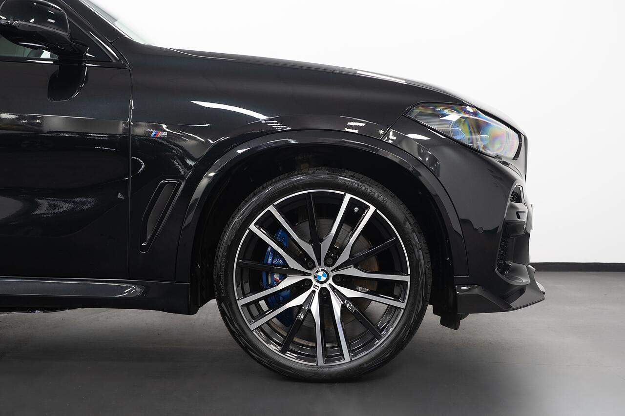 BMW X5 view 26