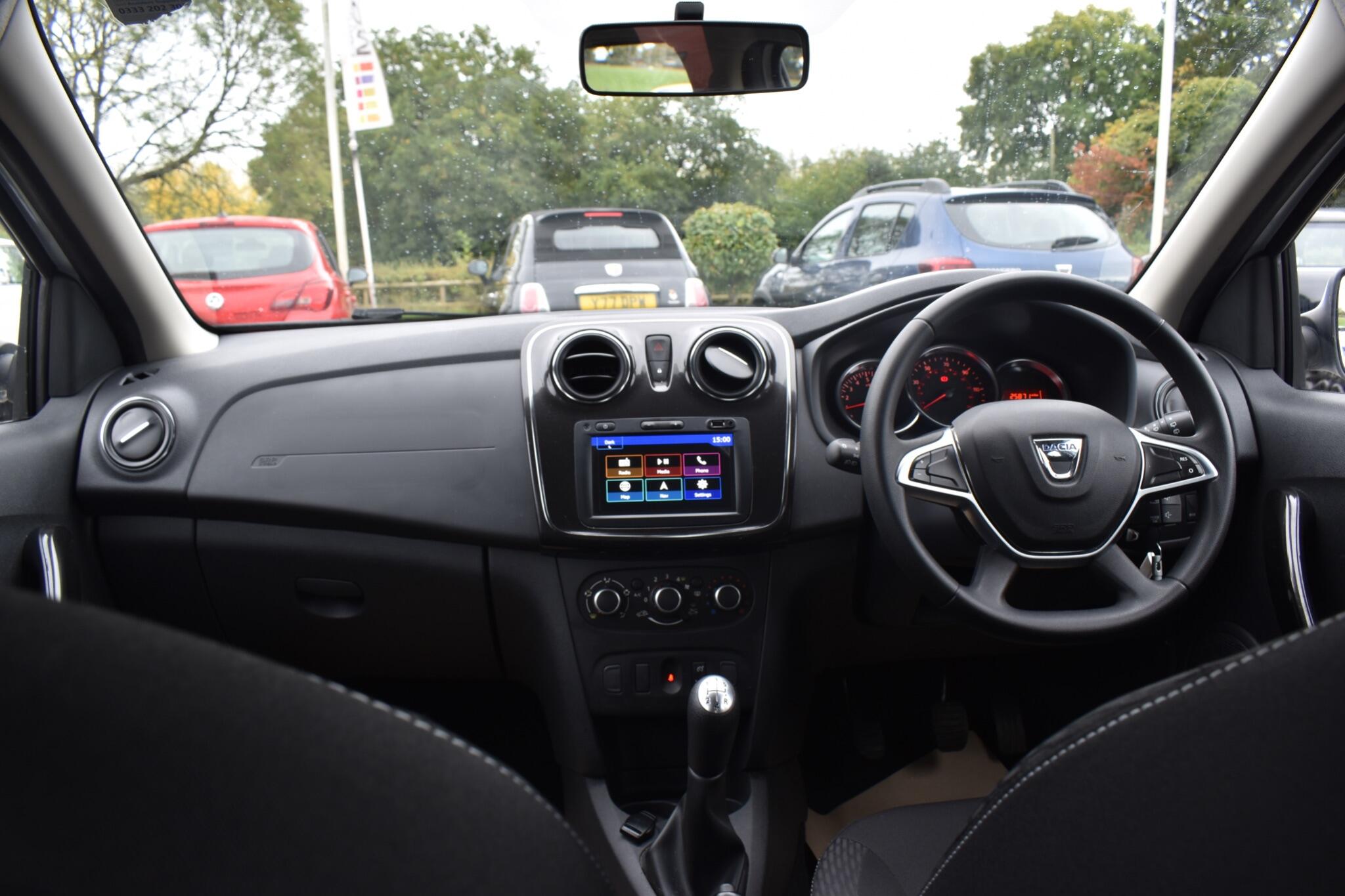 Sandero - 0.9 TCe Comfort Euro 6 (s/s) 5dr - Image 14