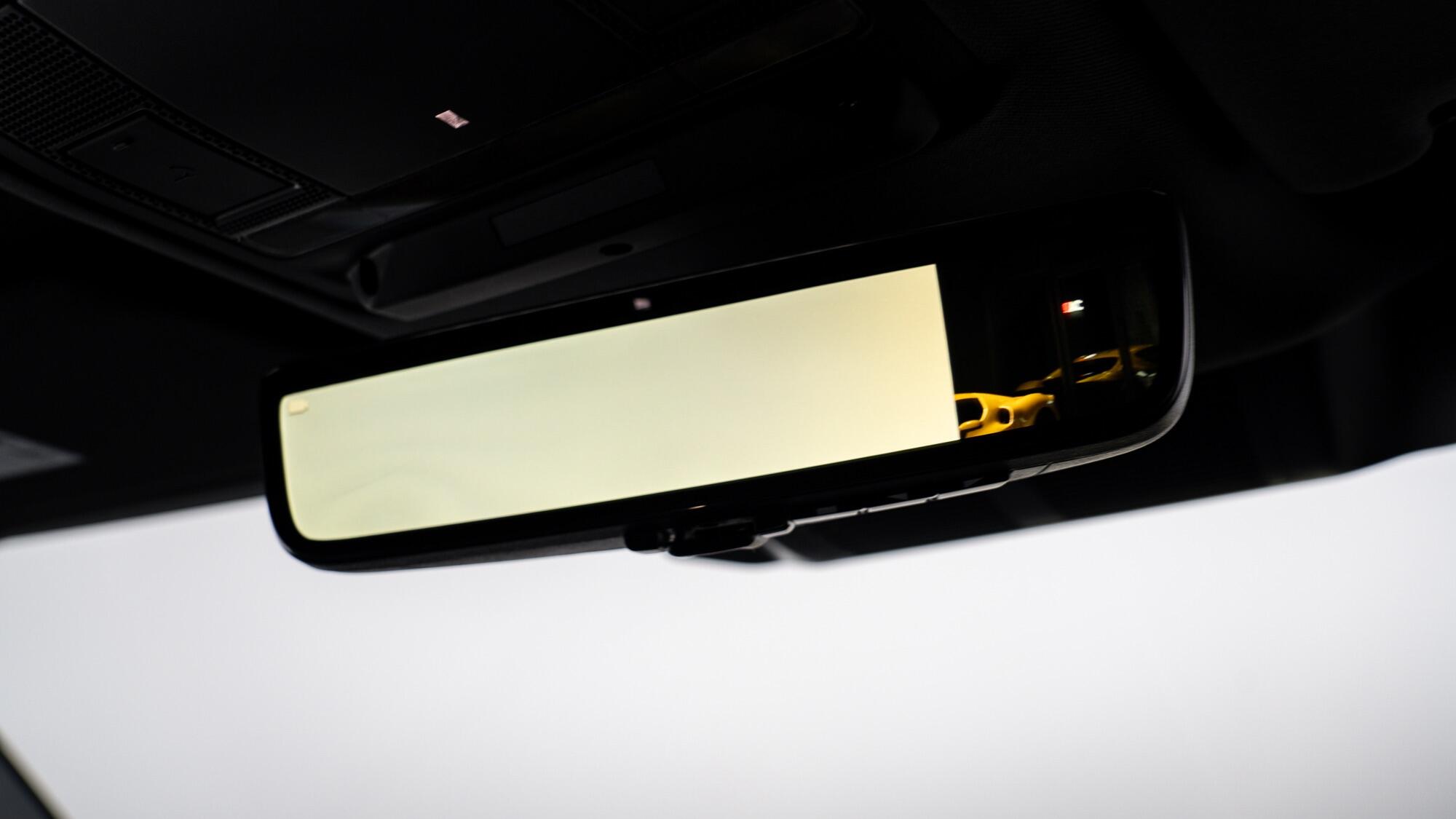 Land Rover Defender view 31