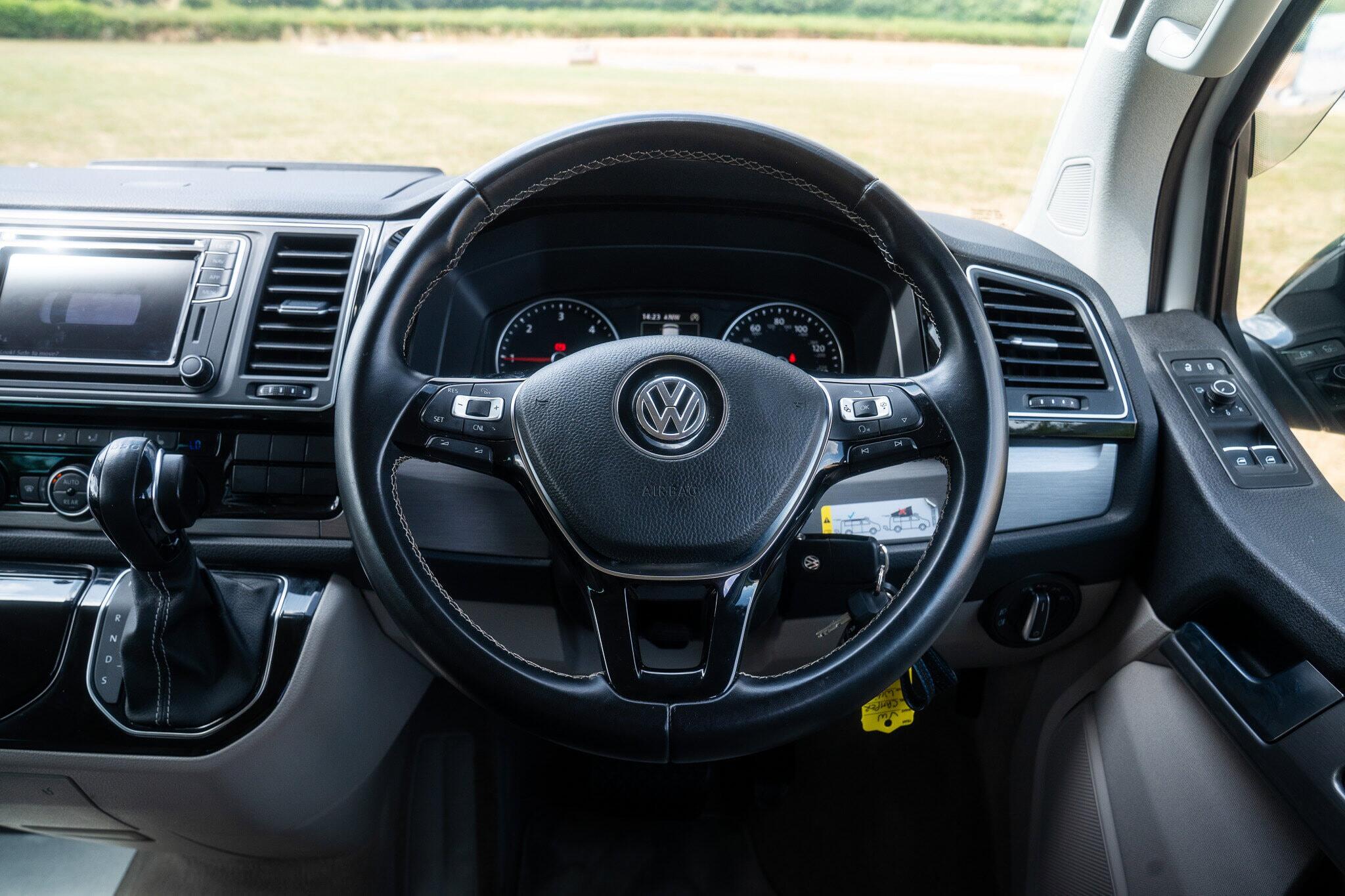 Volkswagen California view 36