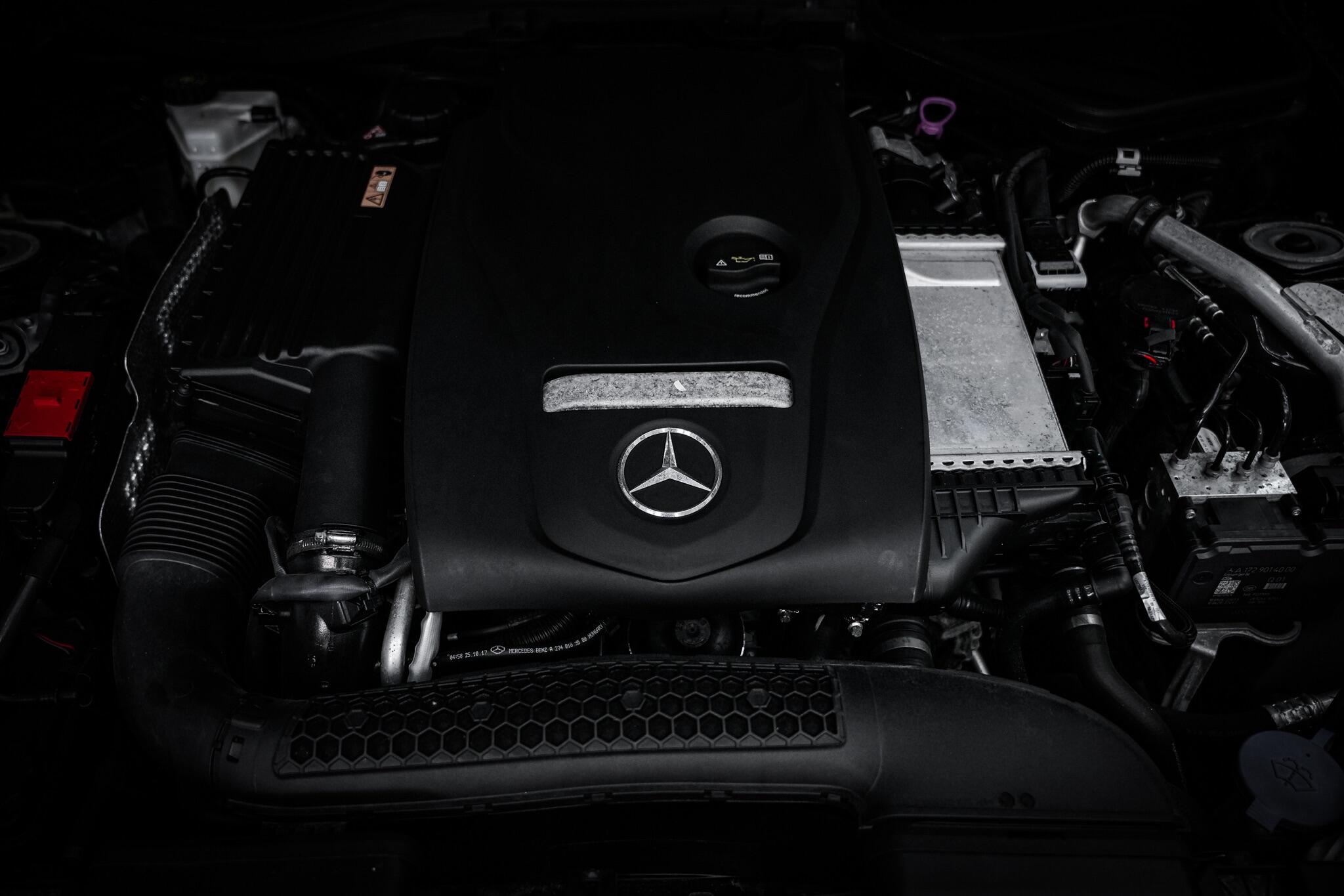 Mercedes-Benz SLC view 39