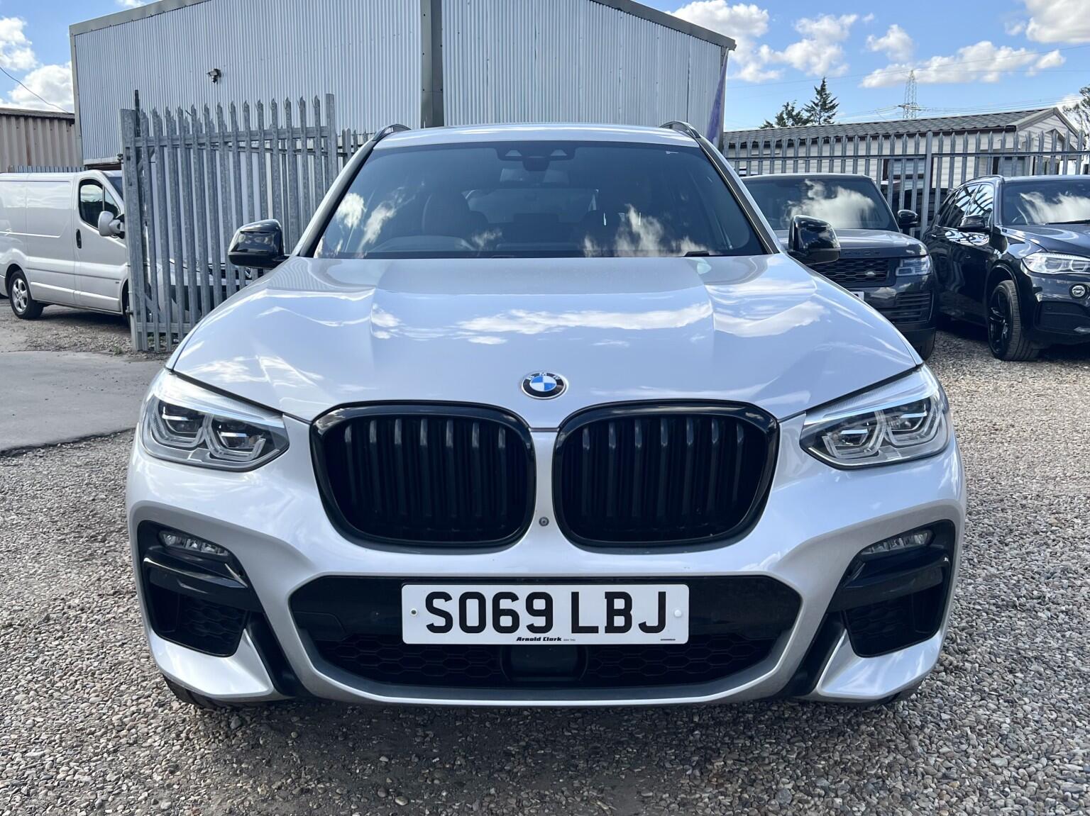 BMW X3 view 11