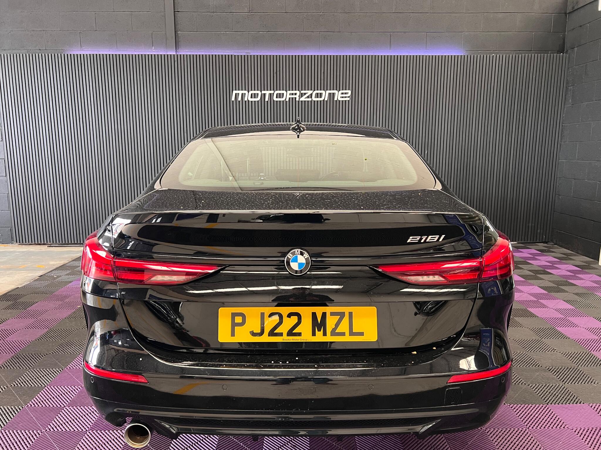 BMW 2 Series view 24
