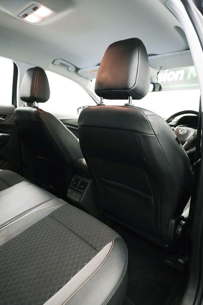 Vauxhall Grandland X view 17