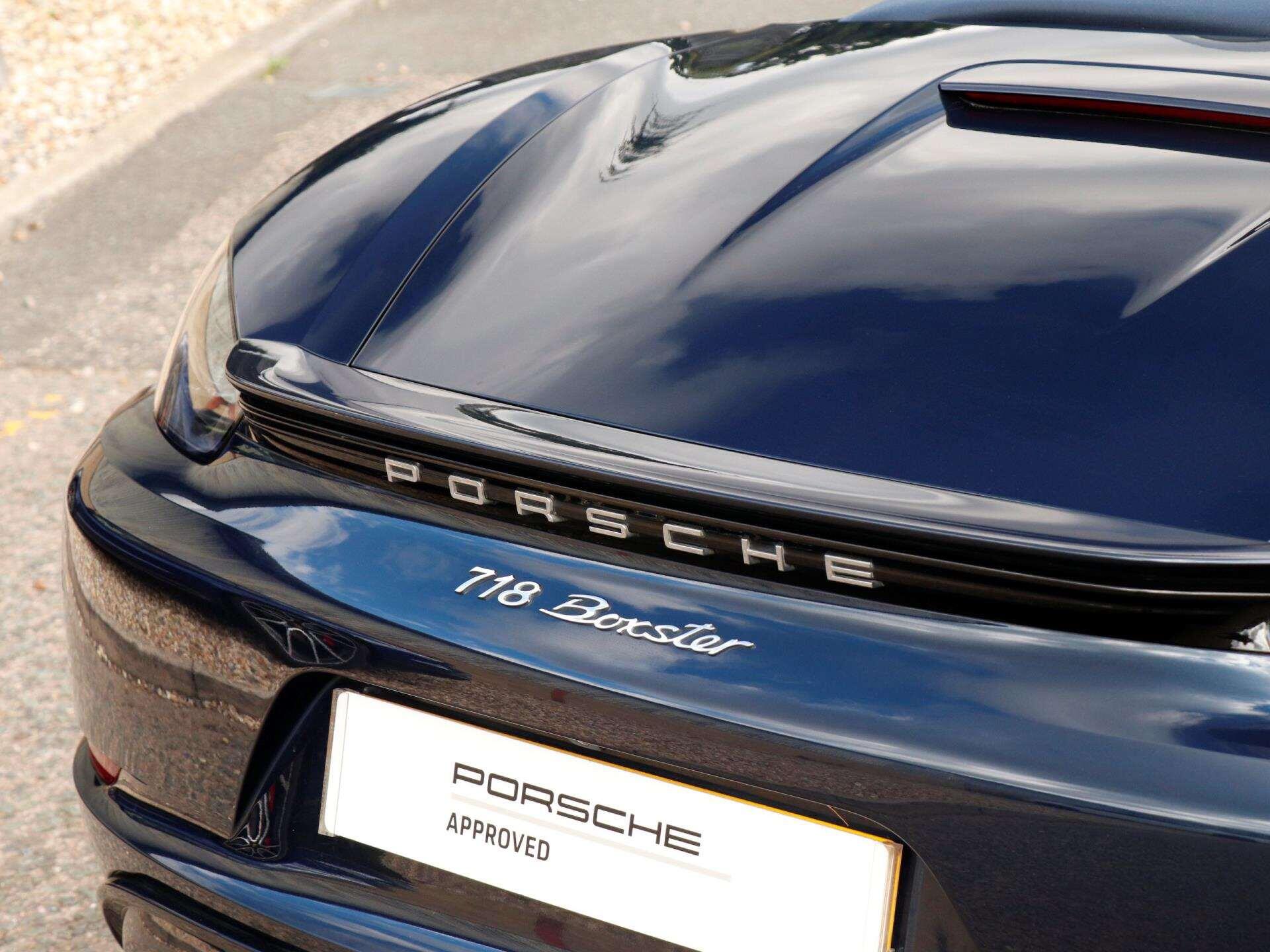 Porsche Boxster view 28