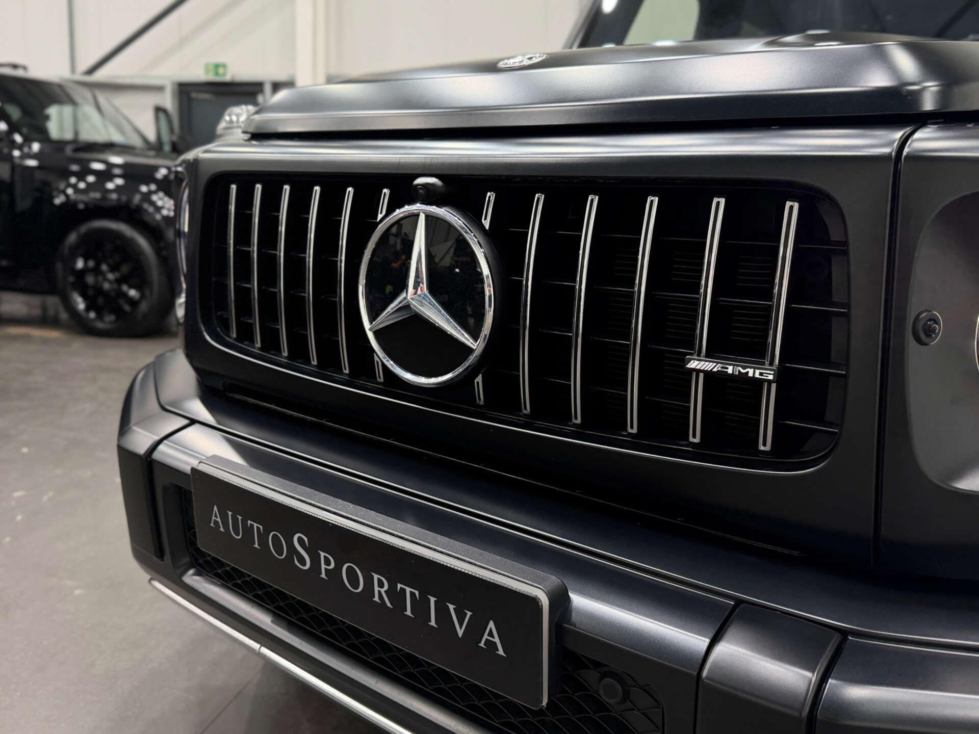 Mercedes-Benz G-Class view 37