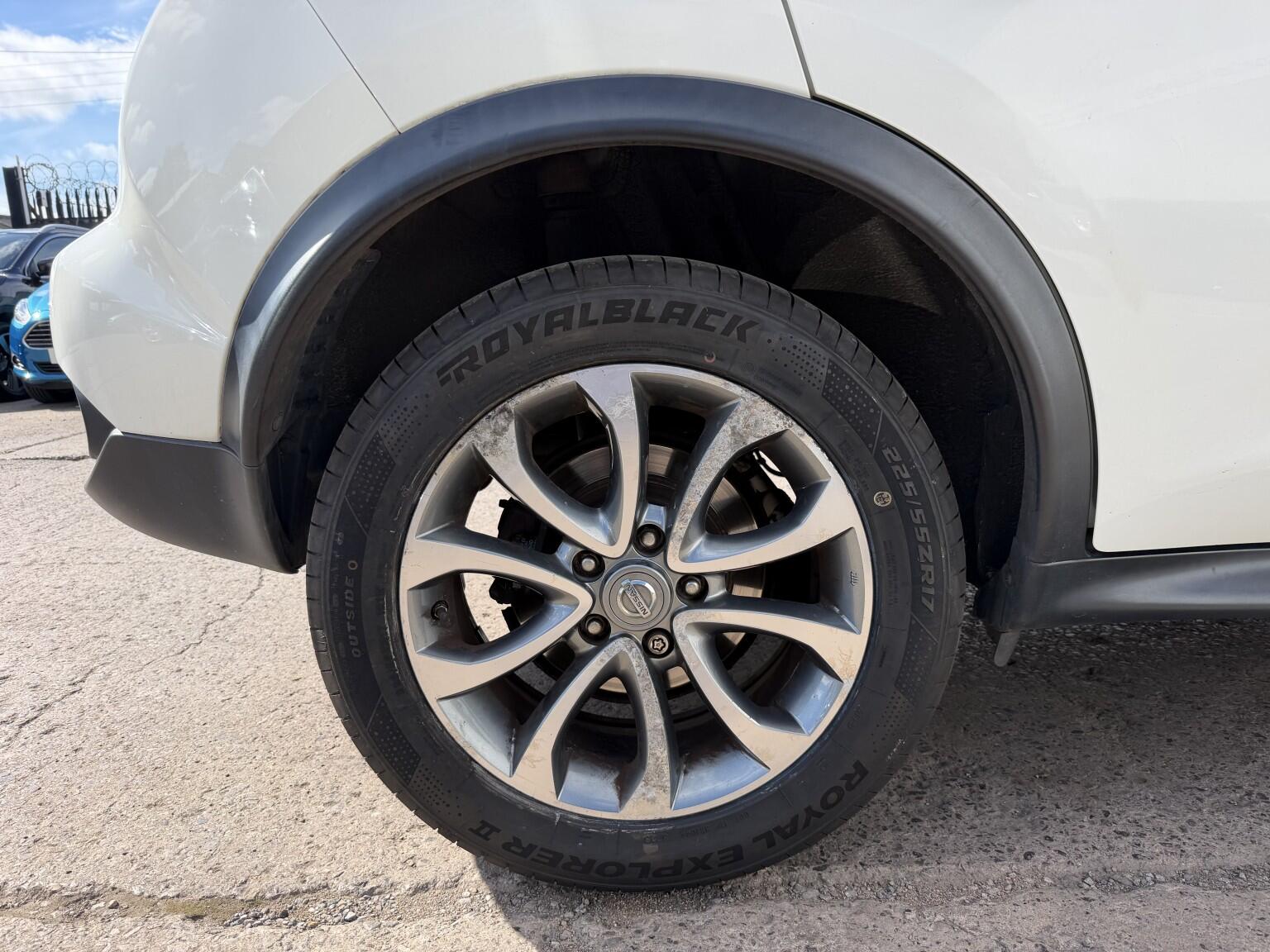 Nissan Juke view 45