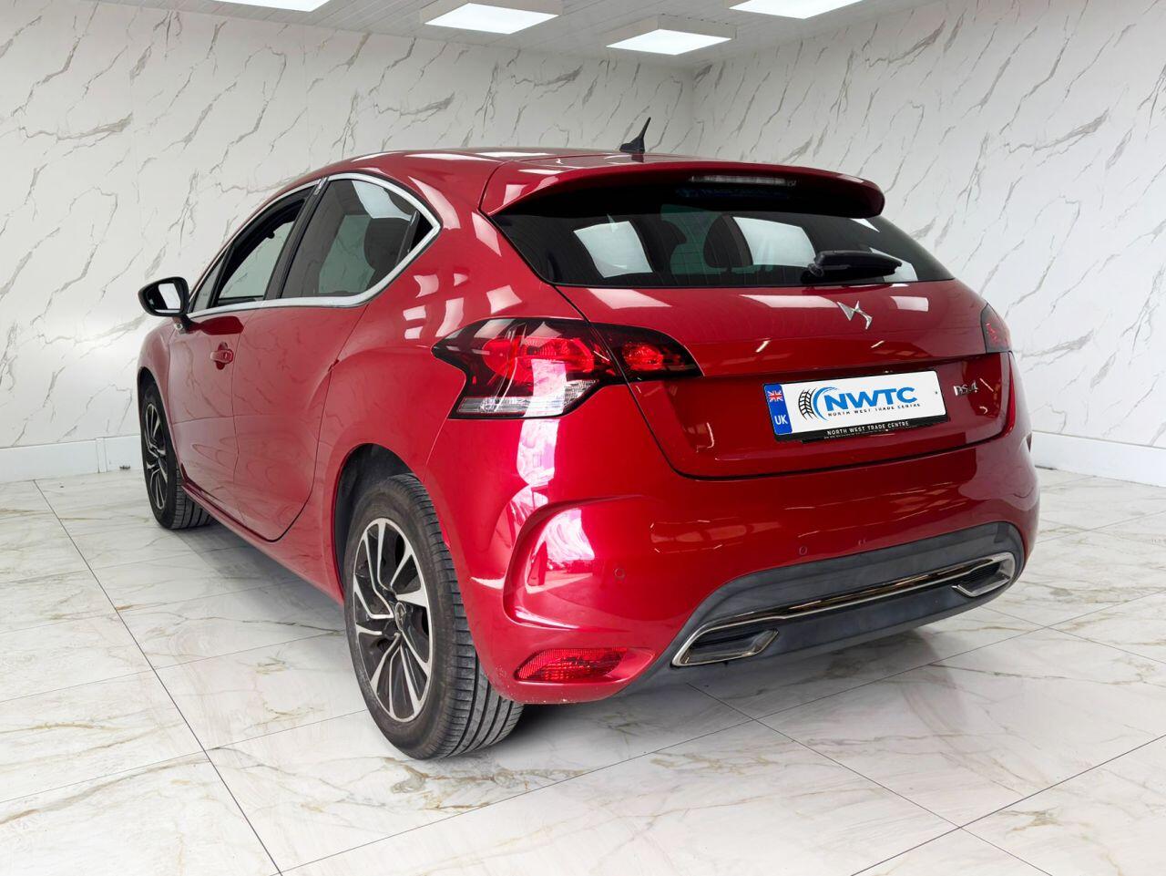 DS Automobiles DS 4 view 9
