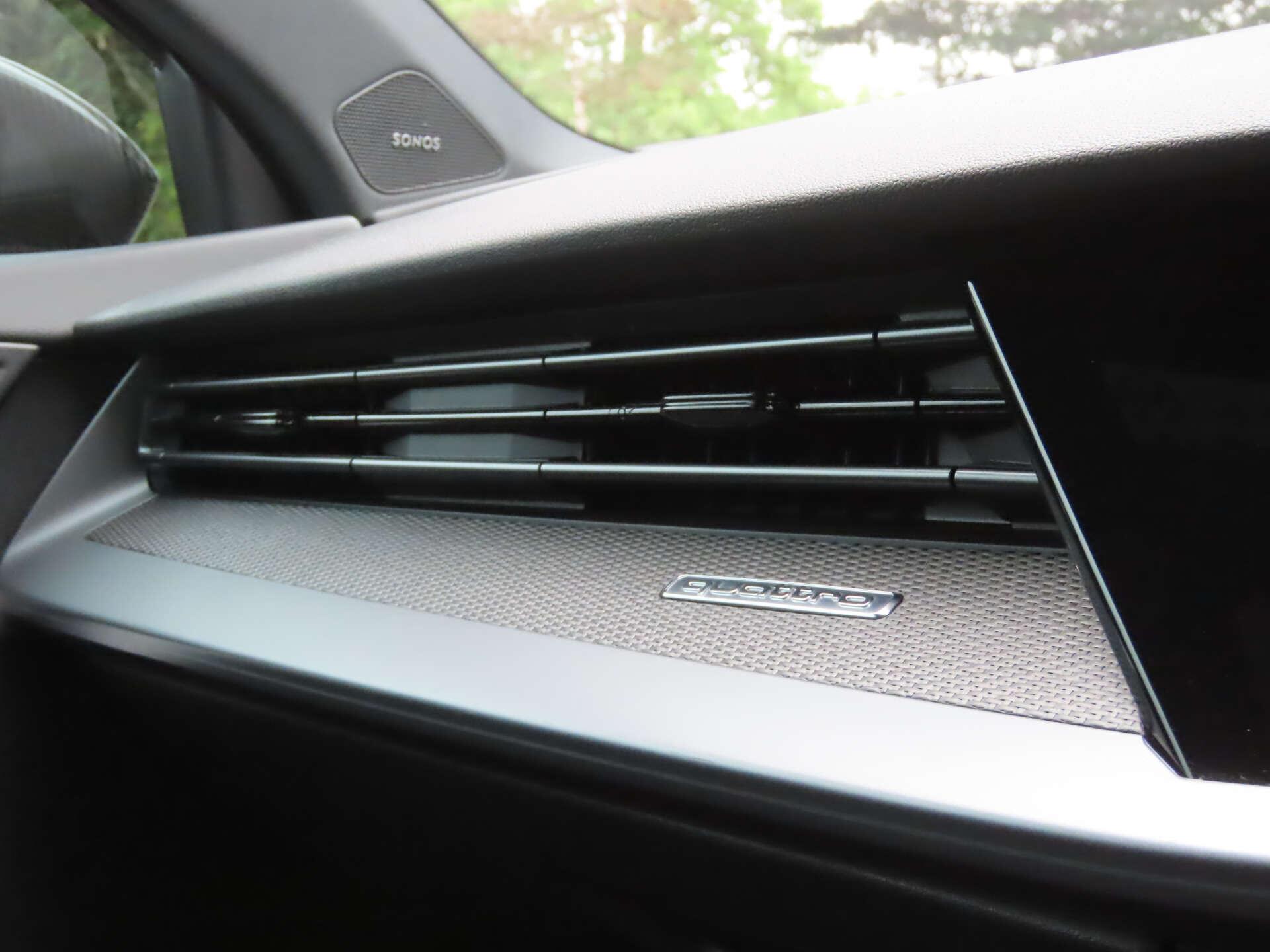 Audi RS3 view 20