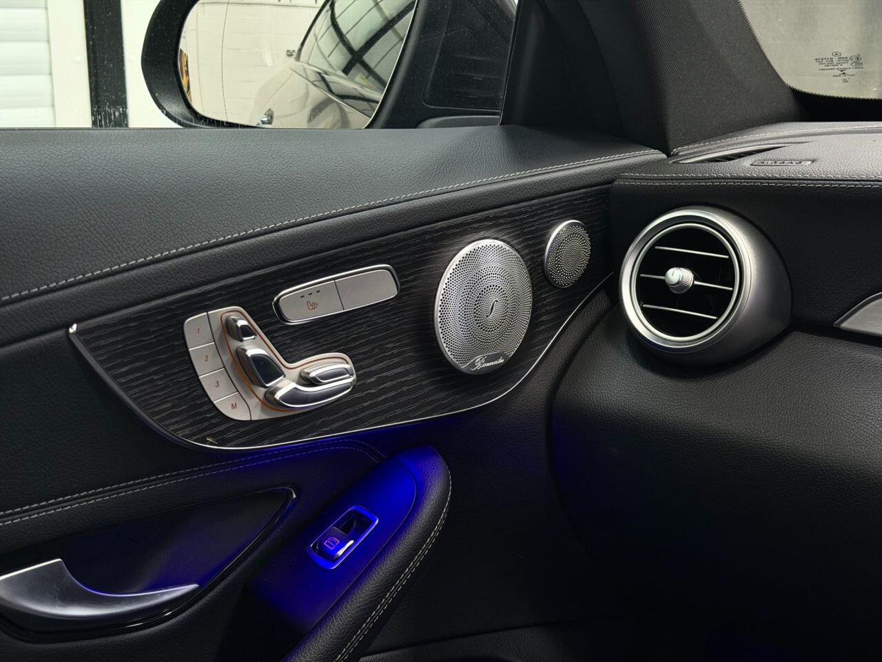 Mercedes-Benz C Class view 49