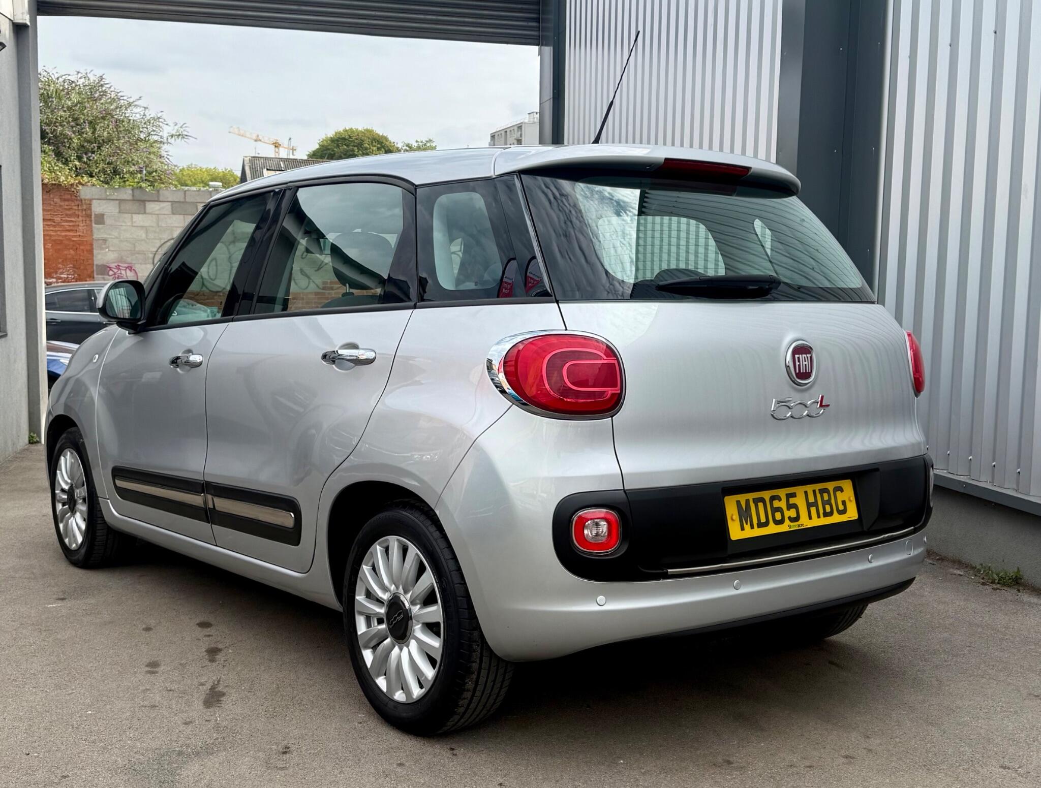 Fiat 500l view 4