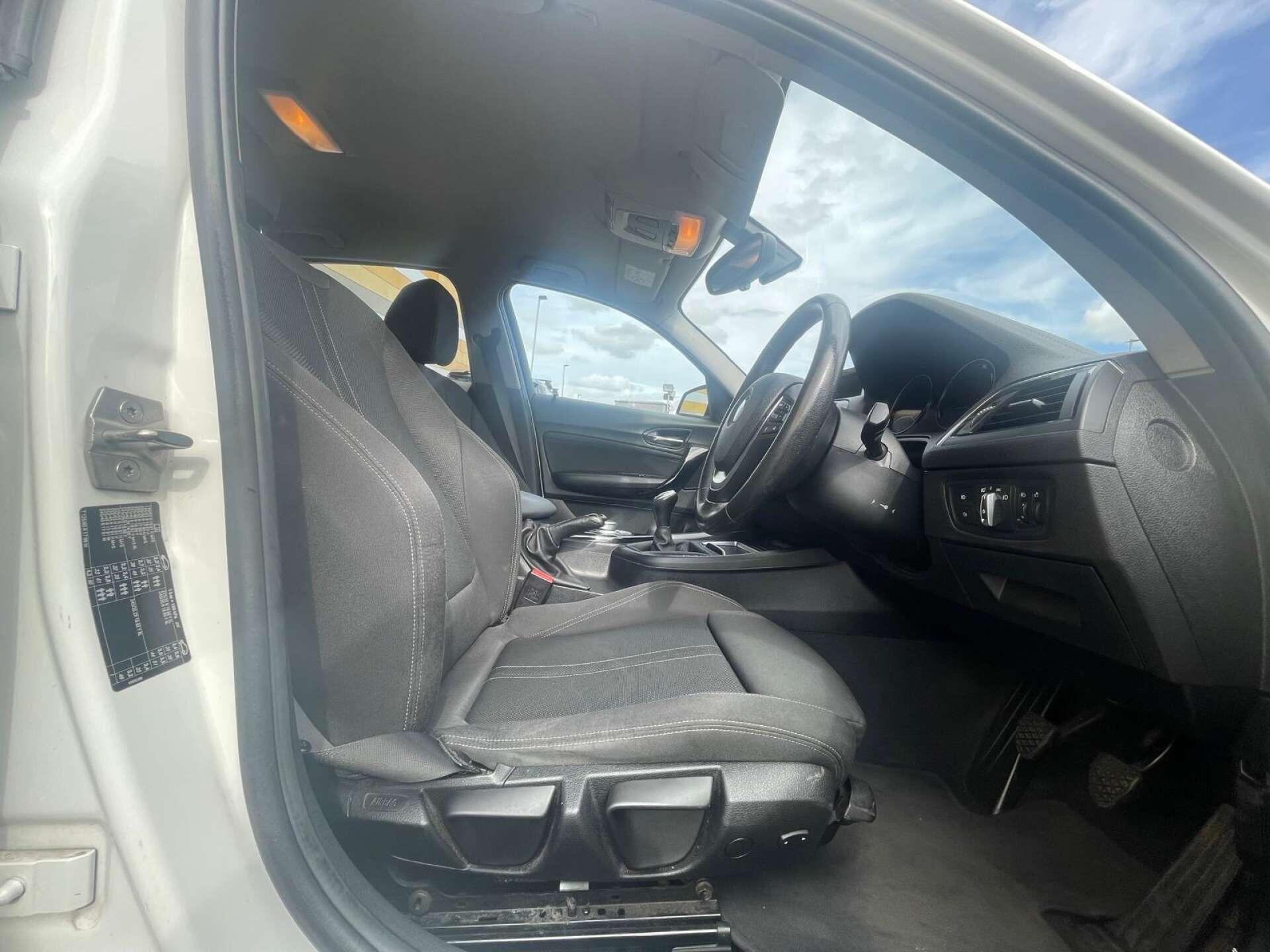 BMW 1 Series view 26