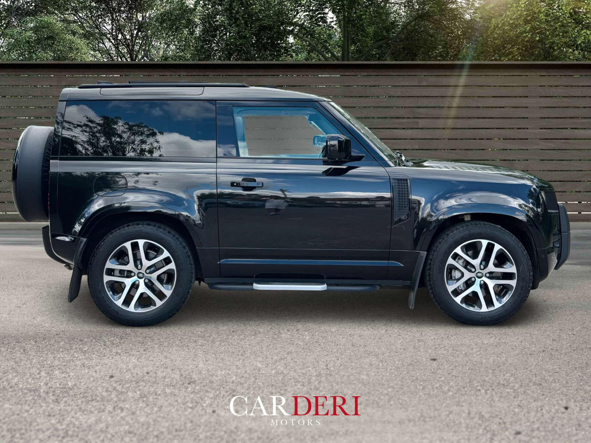 Land Rover Defender view 5