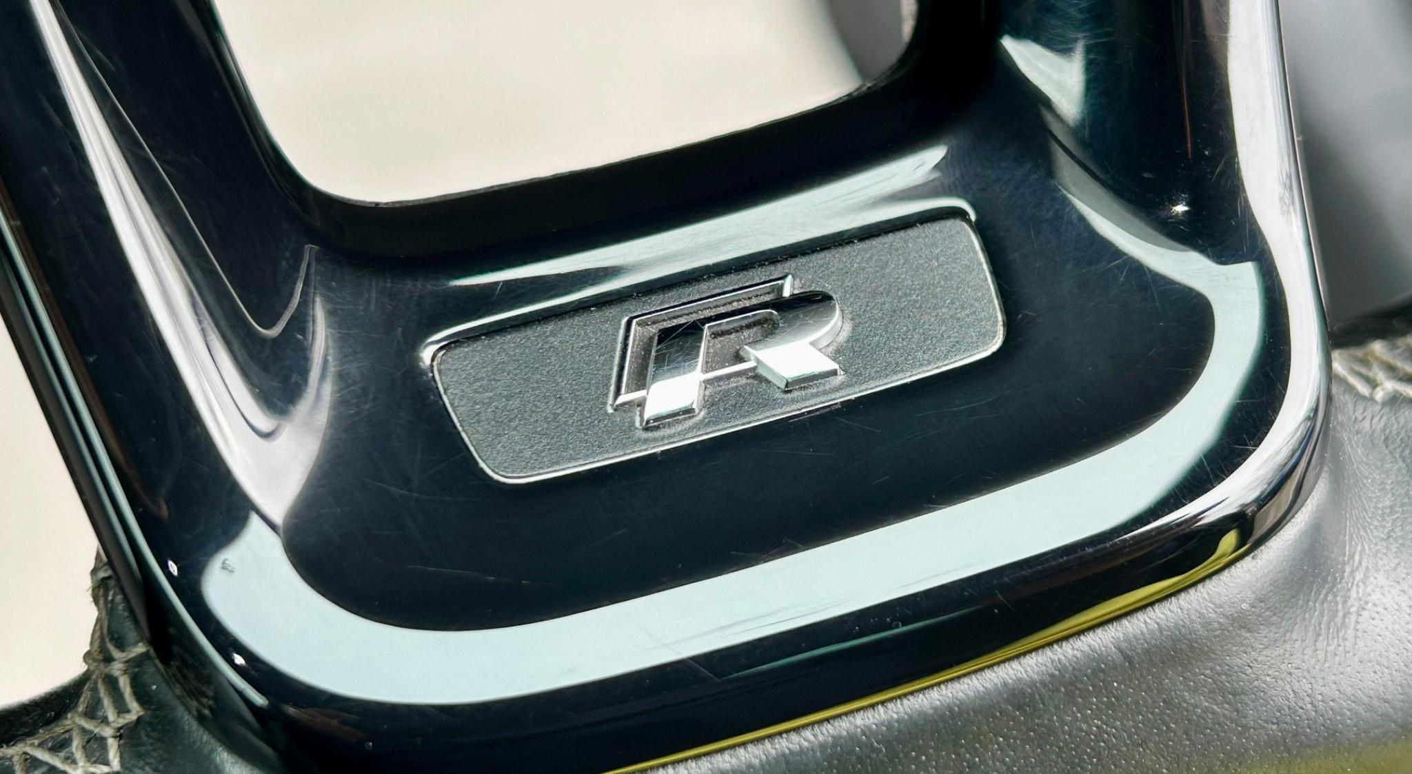Volkswagen Golf view 33