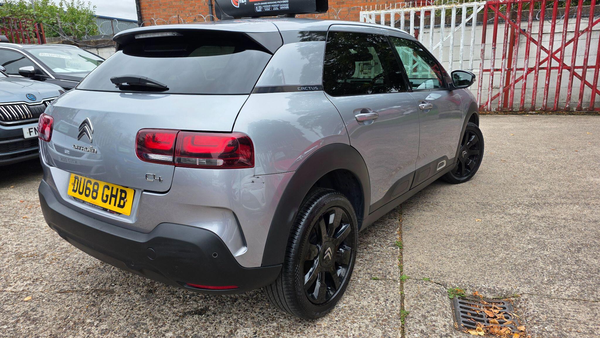 Citroen C4 Cactus view 5