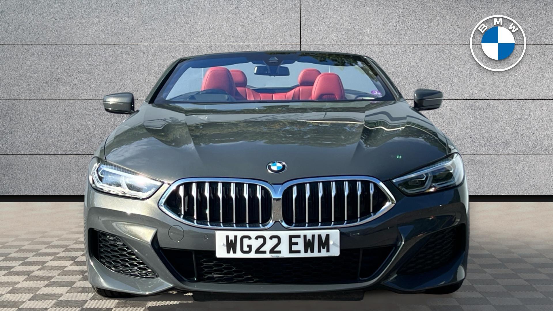 BMW 8 Series view 16